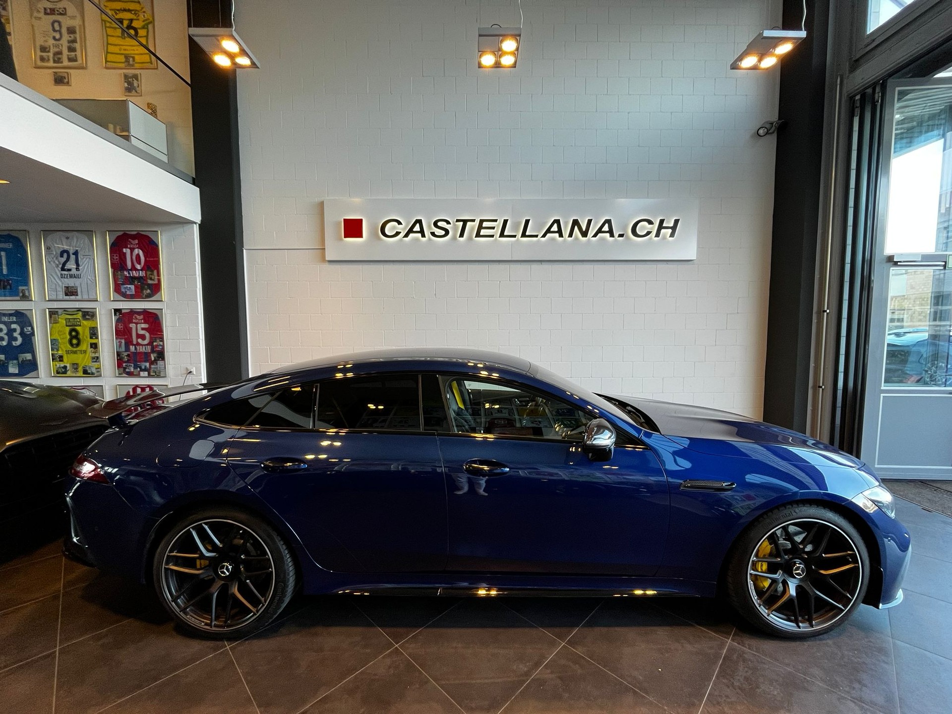 MERCEDES-BENZ AMG GT 4 63 4Matic+-image-4