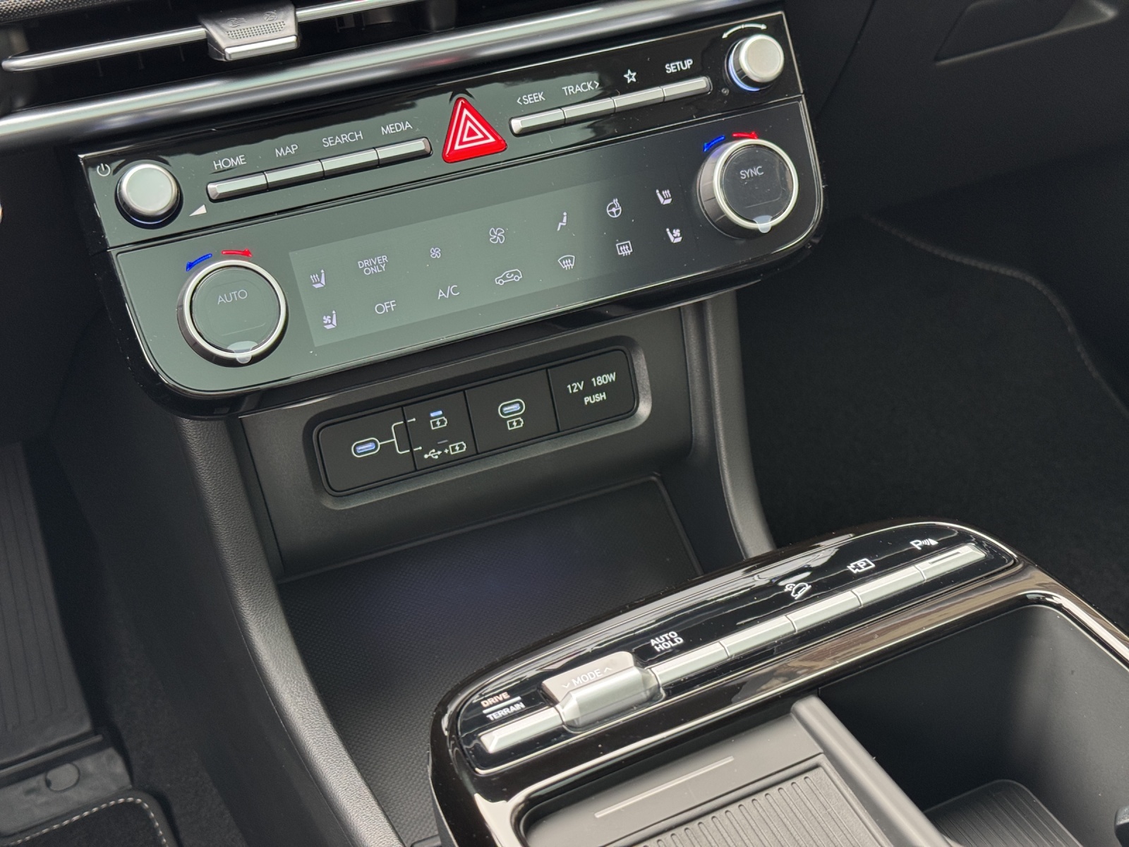 HYUNDAI Tucson 1.6 T-GDi HEV Vertex Swiss Edition 4WD MY26-image-11