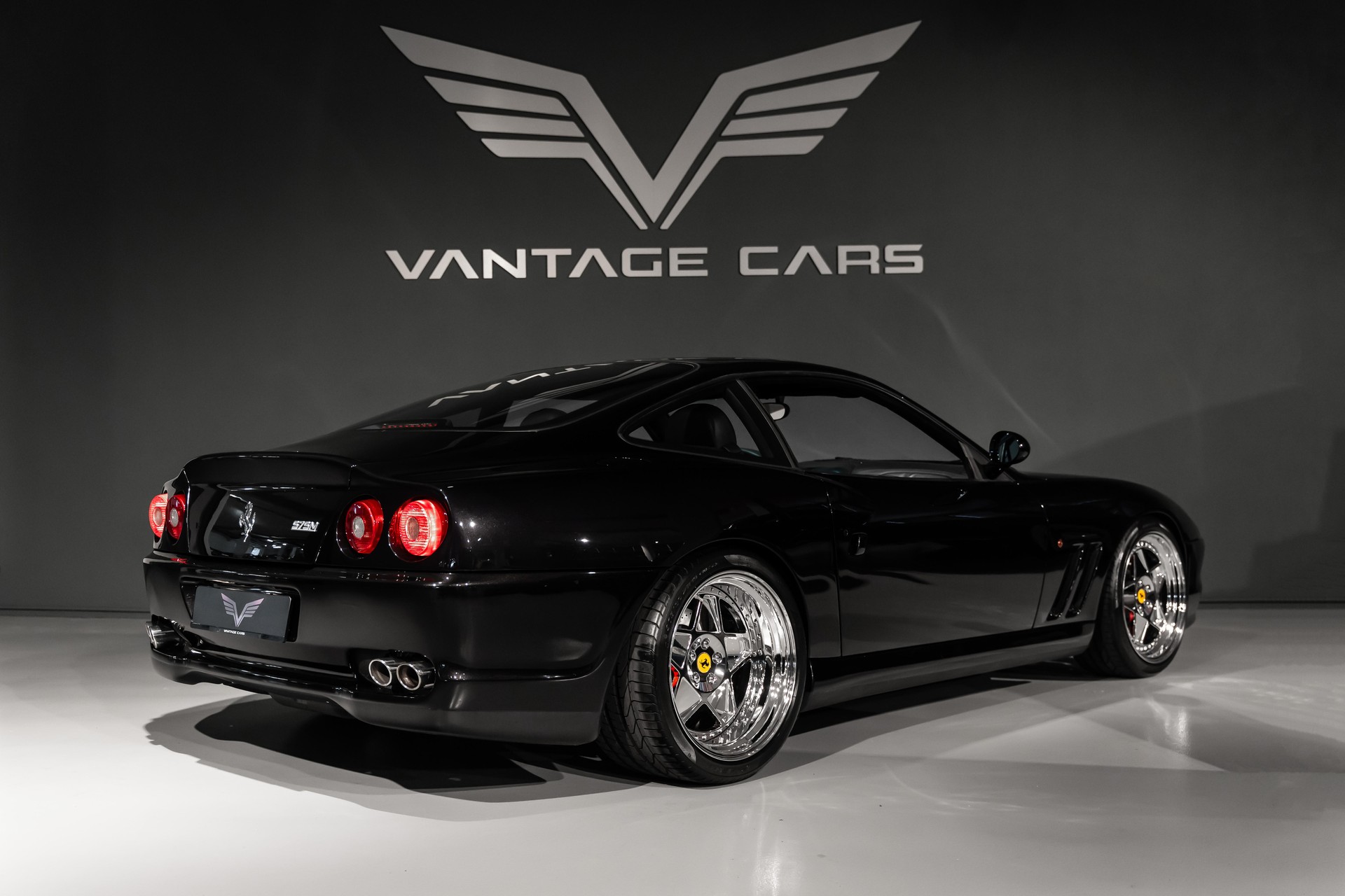 FERRARI 575M-showroom-element-2