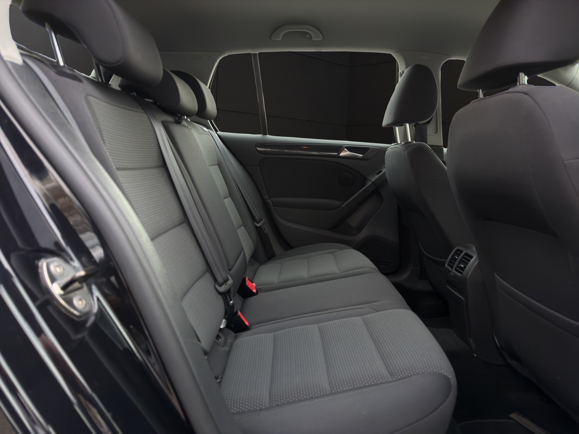 VW Golf 1.4 TSI Highline-image-10