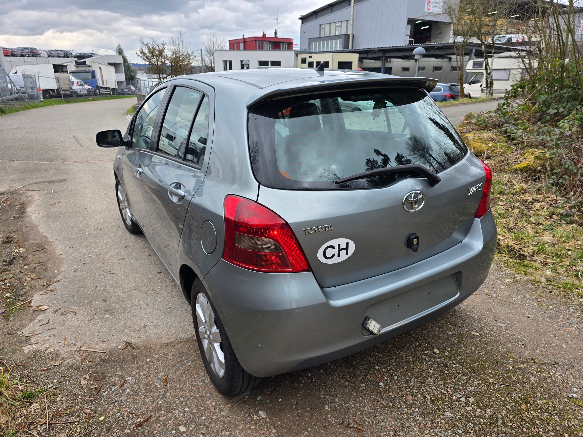 TOYOTA Yaris 1.3 Chic Multimode-image-3