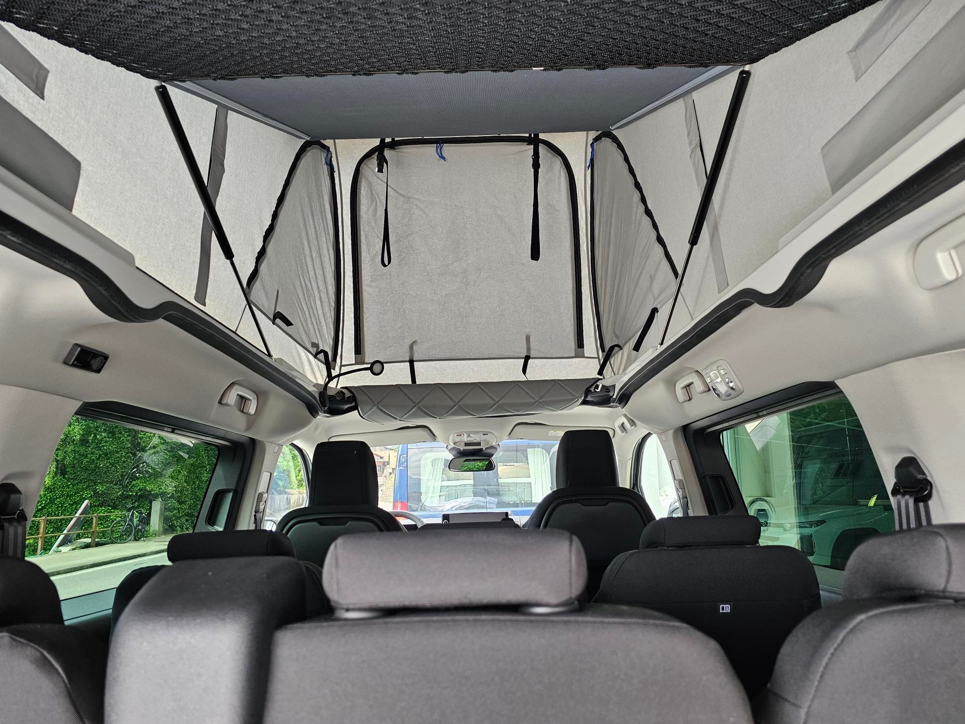 PÖSSL NEW Spacetourer Vanster 2.0 Blue HDi 180-image-14