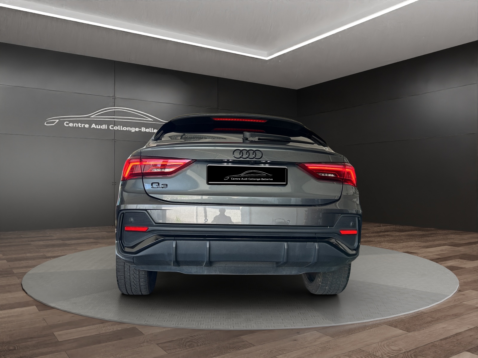 AUDI Q3 Sportback 45 TFSI e S line Attraction S-tronic-image-4