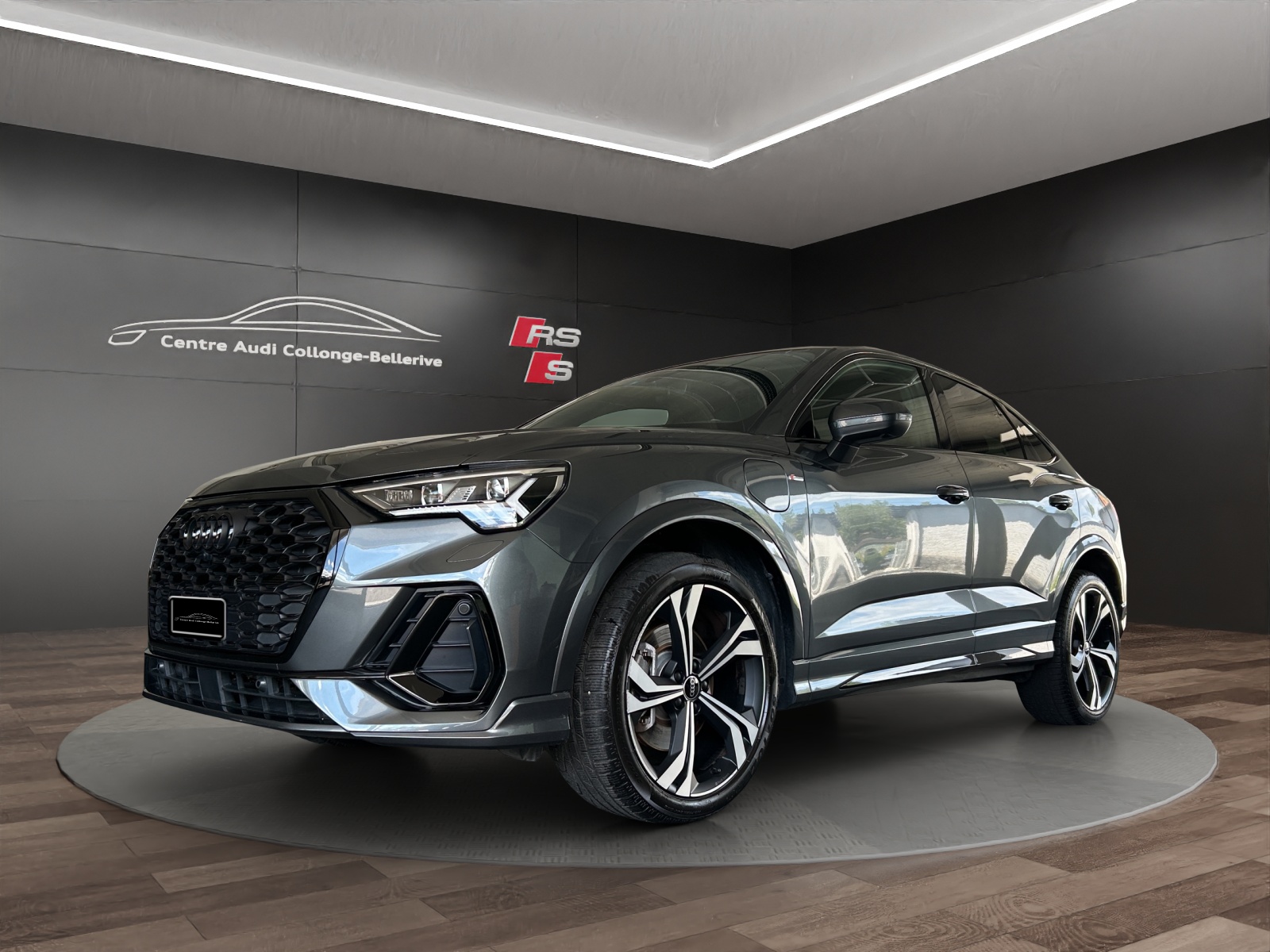 AUDI Q3 Sportback 45 TFSI e S line Attraction S-tronic-image-0