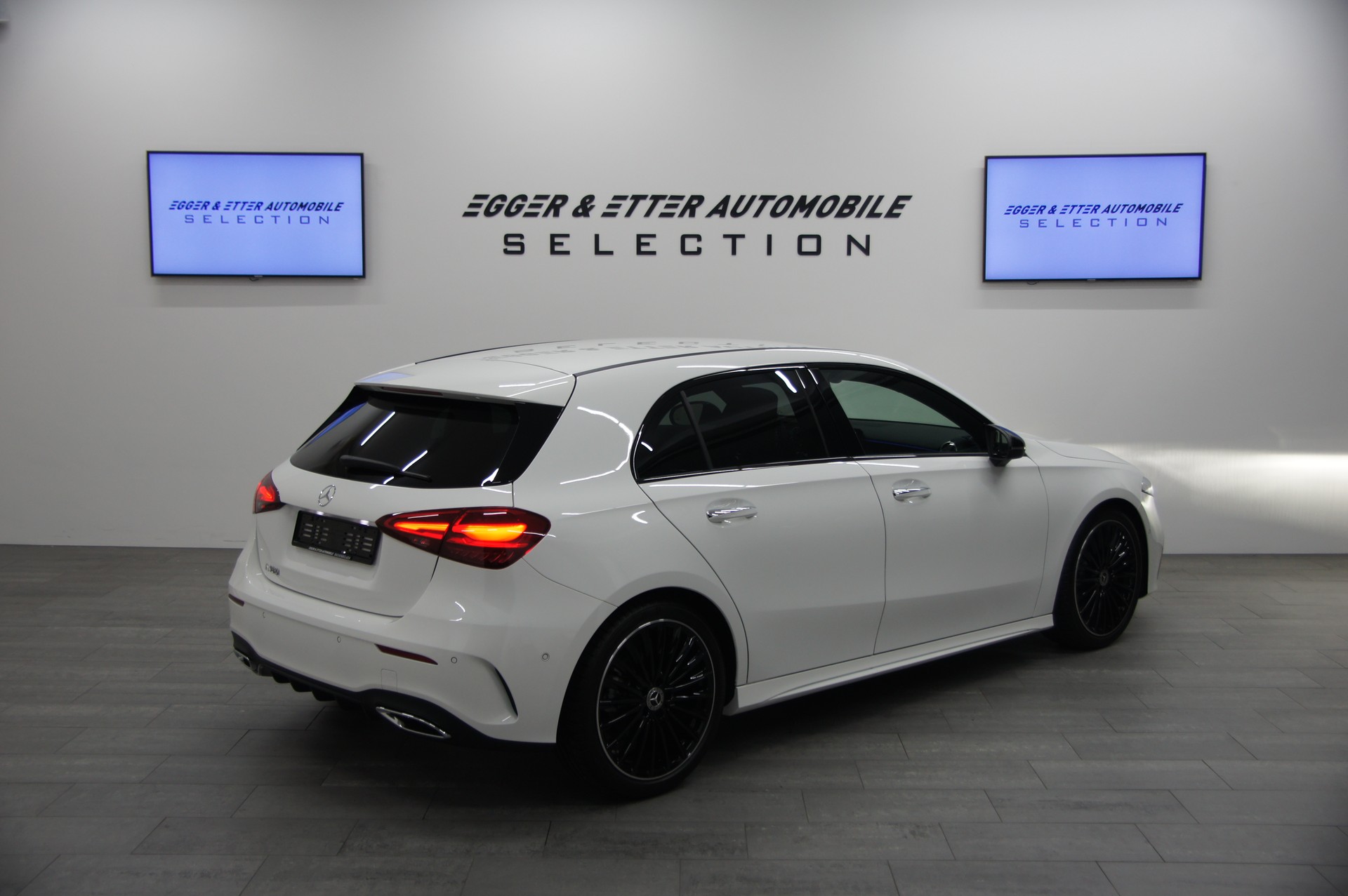 MERCEDES-BENZ A 180 Night Star 7G-DCT-image-5