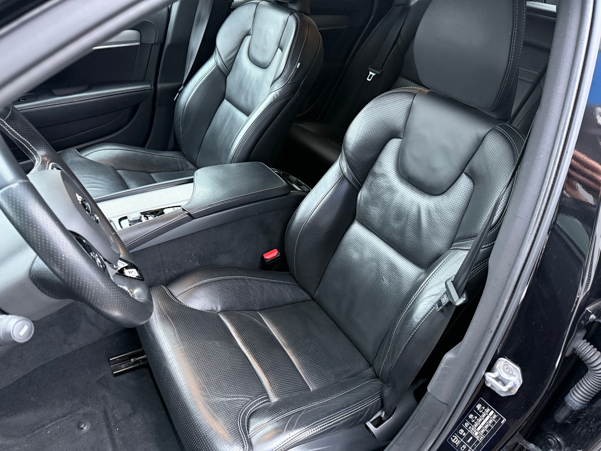 VOLVO V90 T6 AWD R-Design Geartronic-image-9