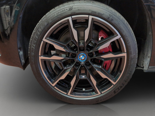 BMW i4 M50 M Sport Pro-image-12