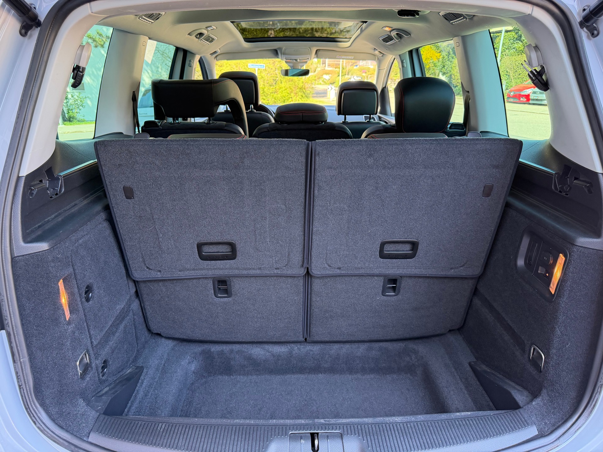 SEAT Alhambra 2.0 TSI FR Line DSG-image-14