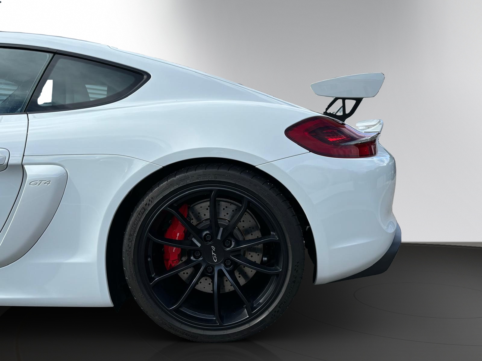 Image PORSCHE 718-BOXSTER-CAYMAN Cayman GT4