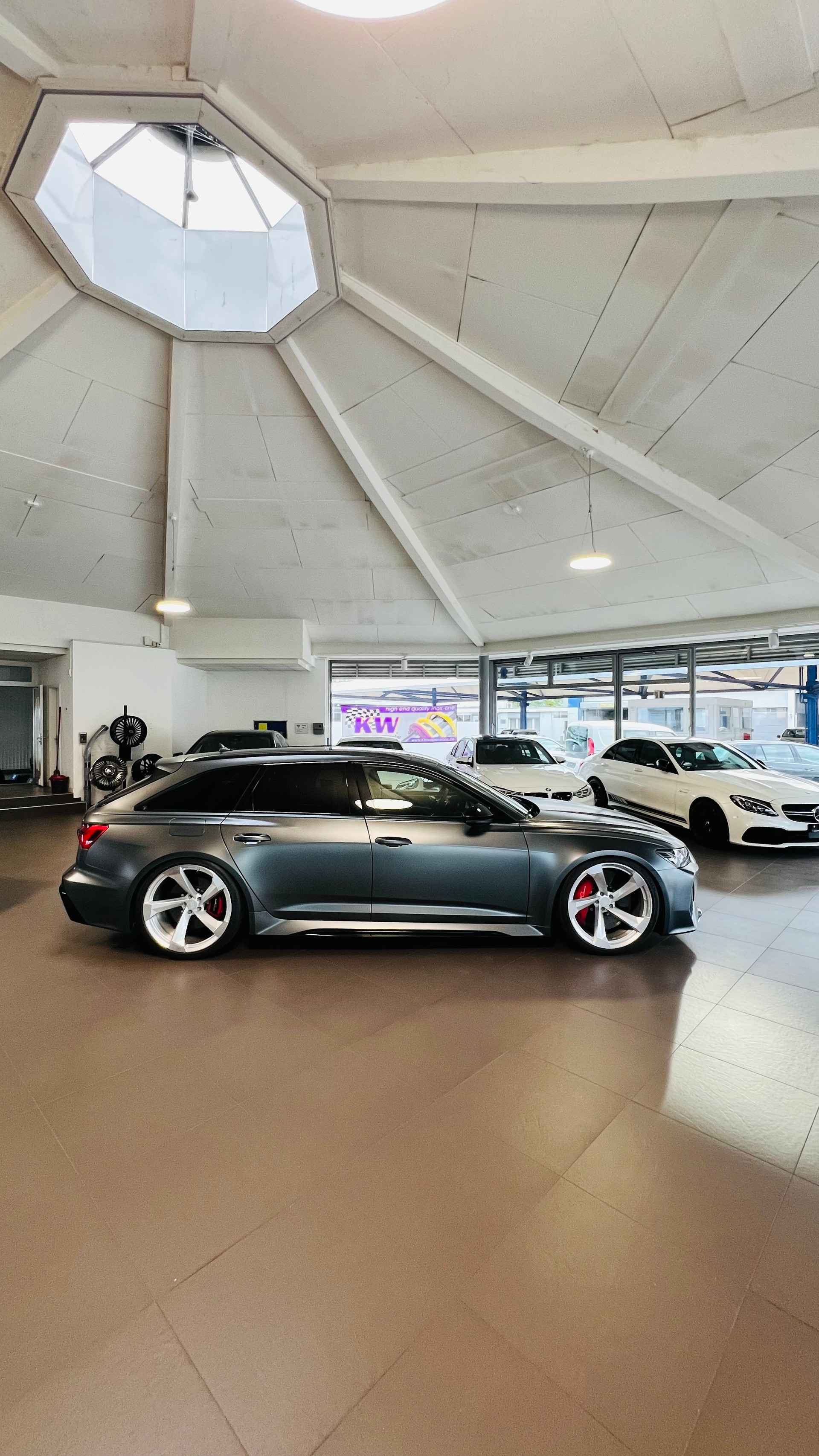 AUDI RS6 Avant 4.0 TFSI V8 quattro-image-8