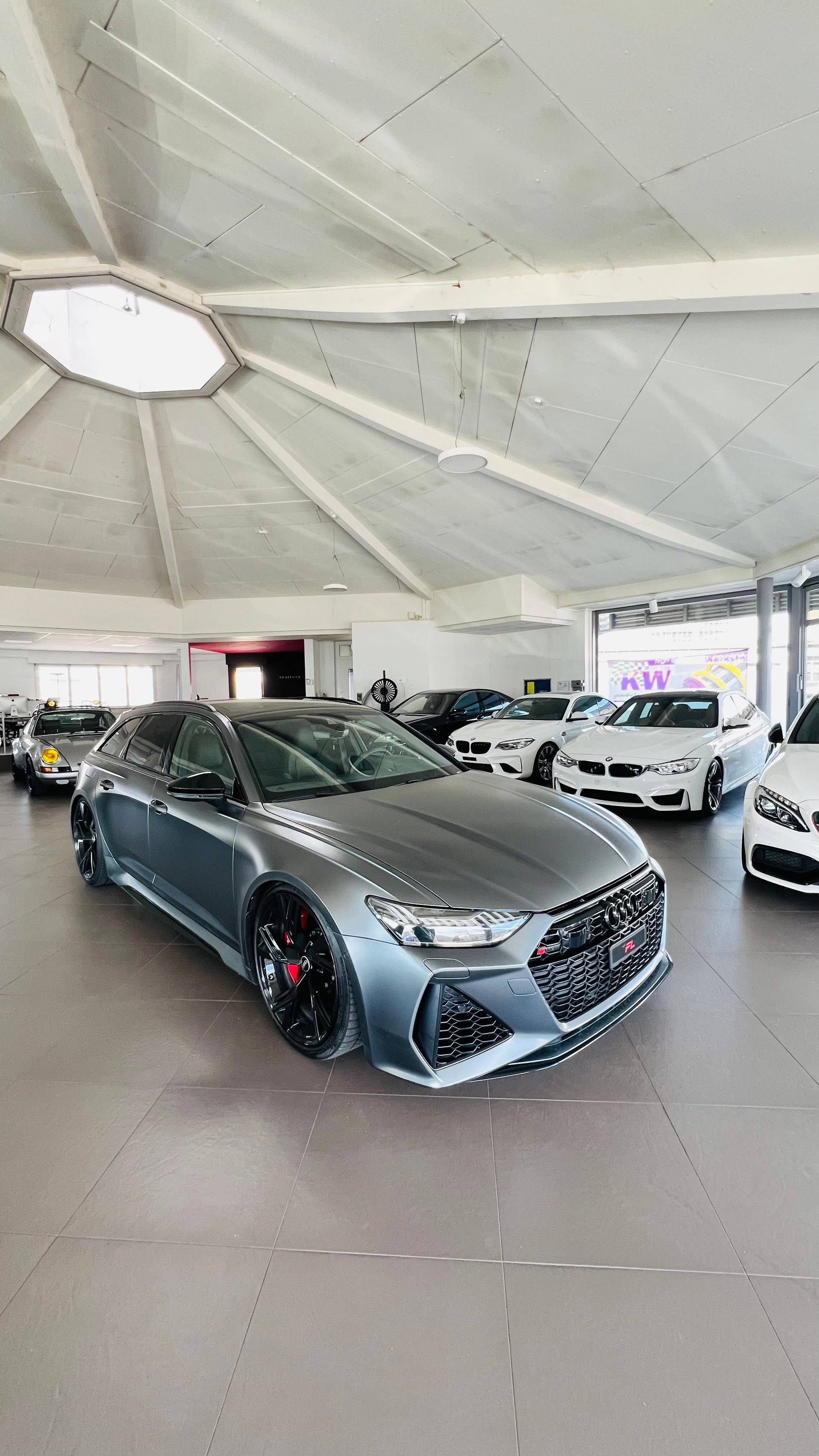 AUDI RS6 Avant 4.0 TFSI V8 quattro-showroom-element-3