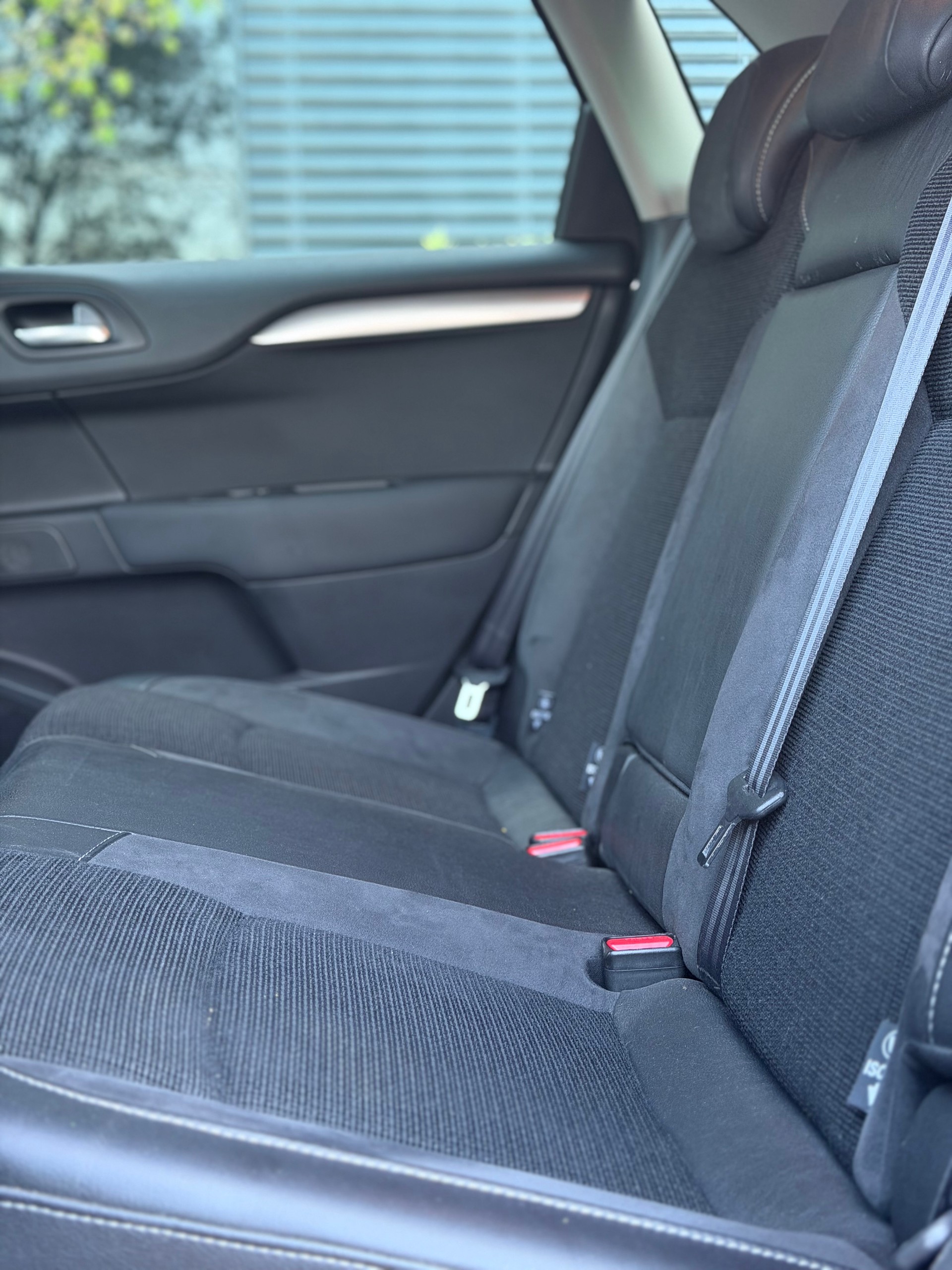 CITROEN C4 Berline 1.6 THP Exclusive EGS6-image-7