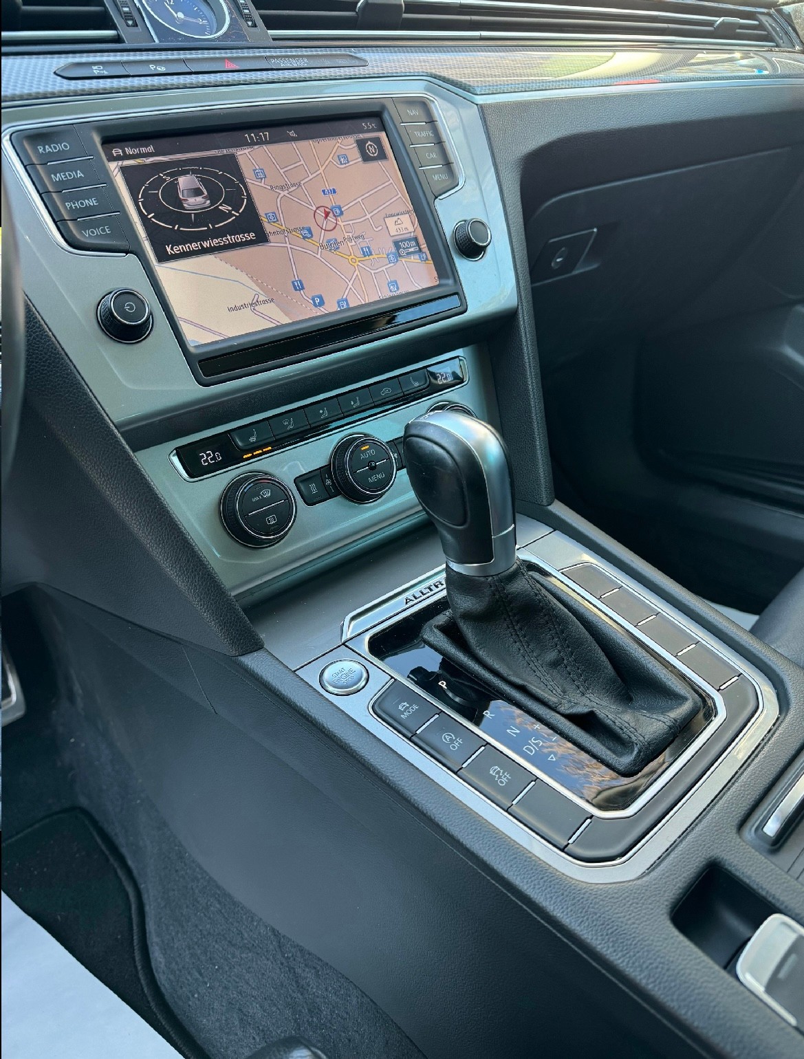 VW Passat Alltrack 2.0 TDI BMT 4Motion DSG 360*Kamera Standheizung-image-8