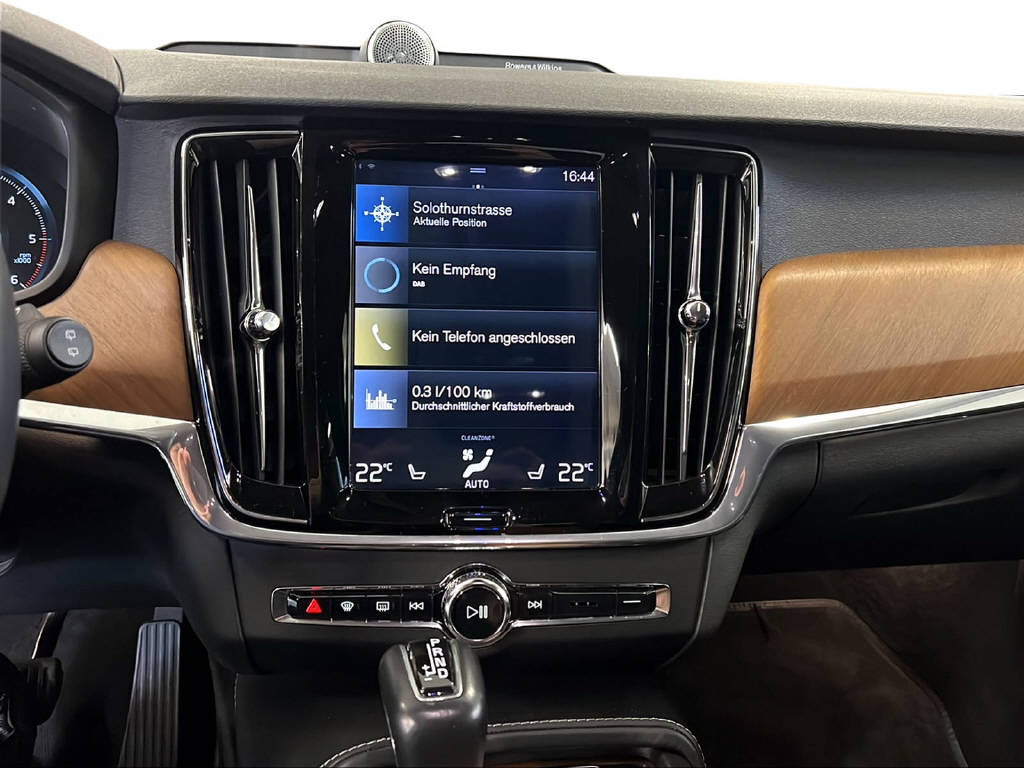 VOLVO V90 2.0 D5 Inscription AWD-image-10