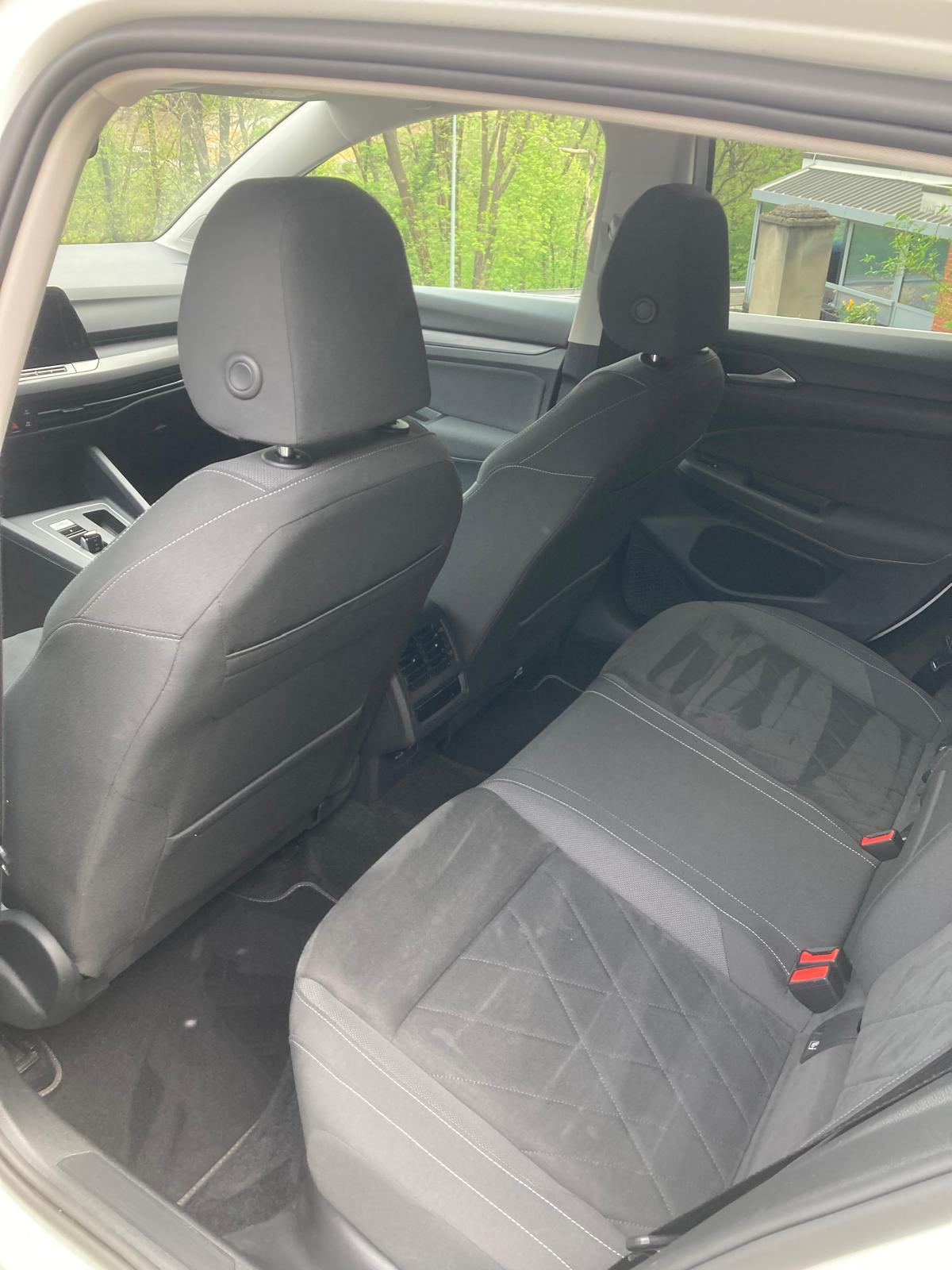 VW Golf 1.4 TSI PHEV Selection-image-10