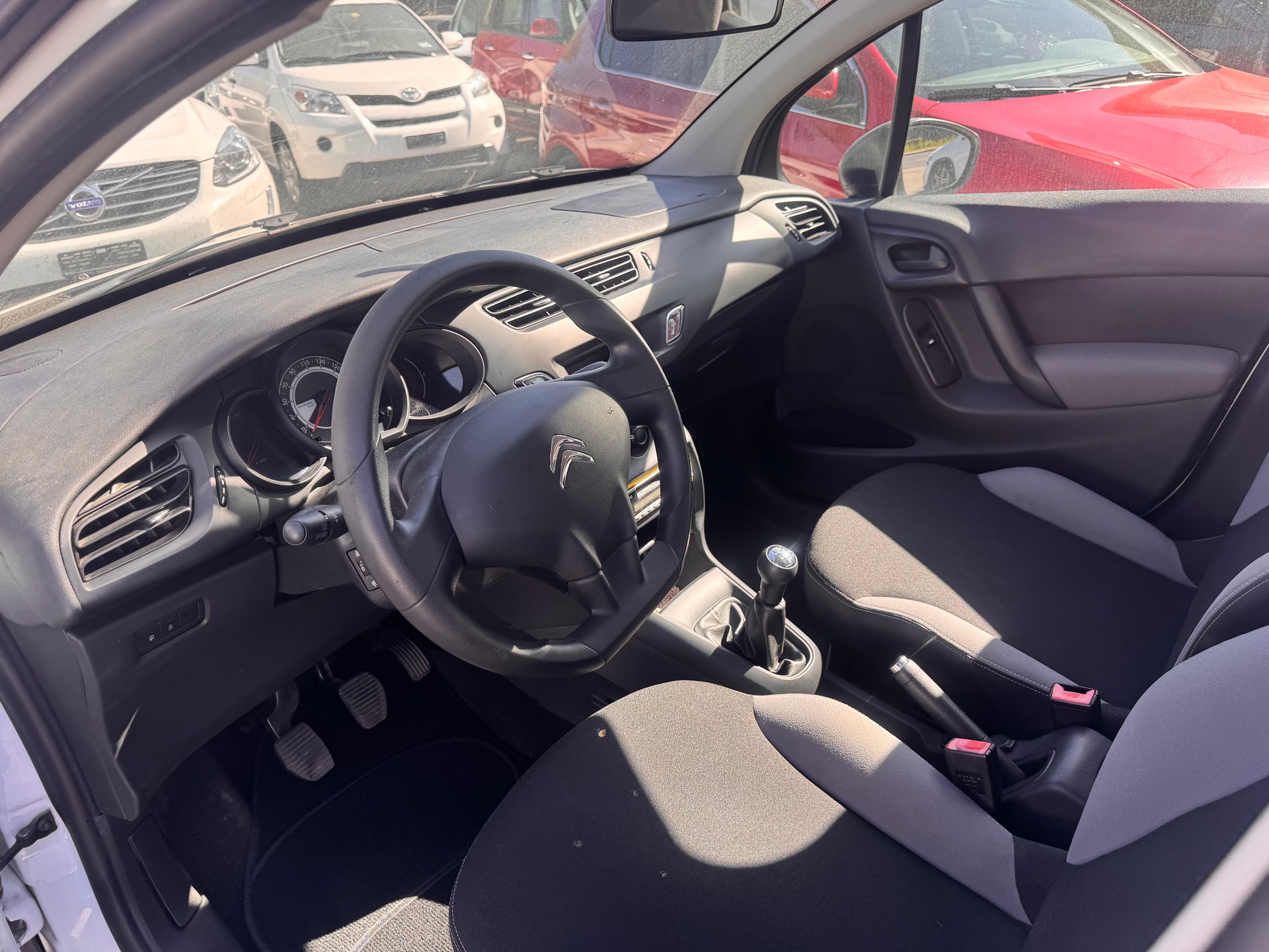 CITROEN C3 1.0i Attraction-image-5
