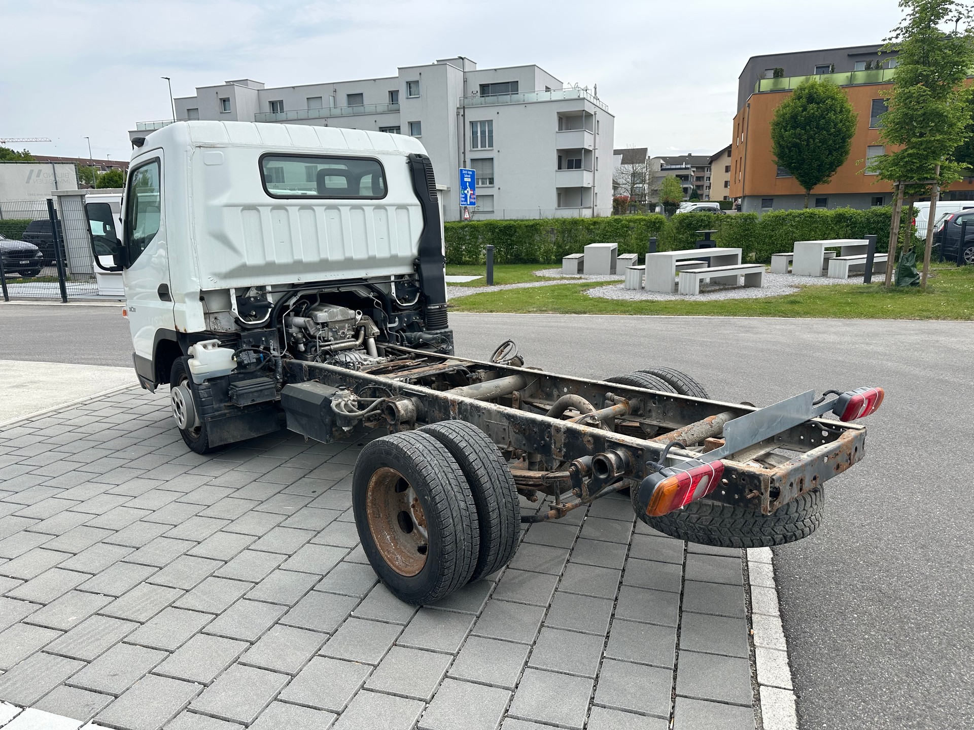 MITSUBISHI FUSO Canter 3C11 FB83BE 4SLEA2-image-2