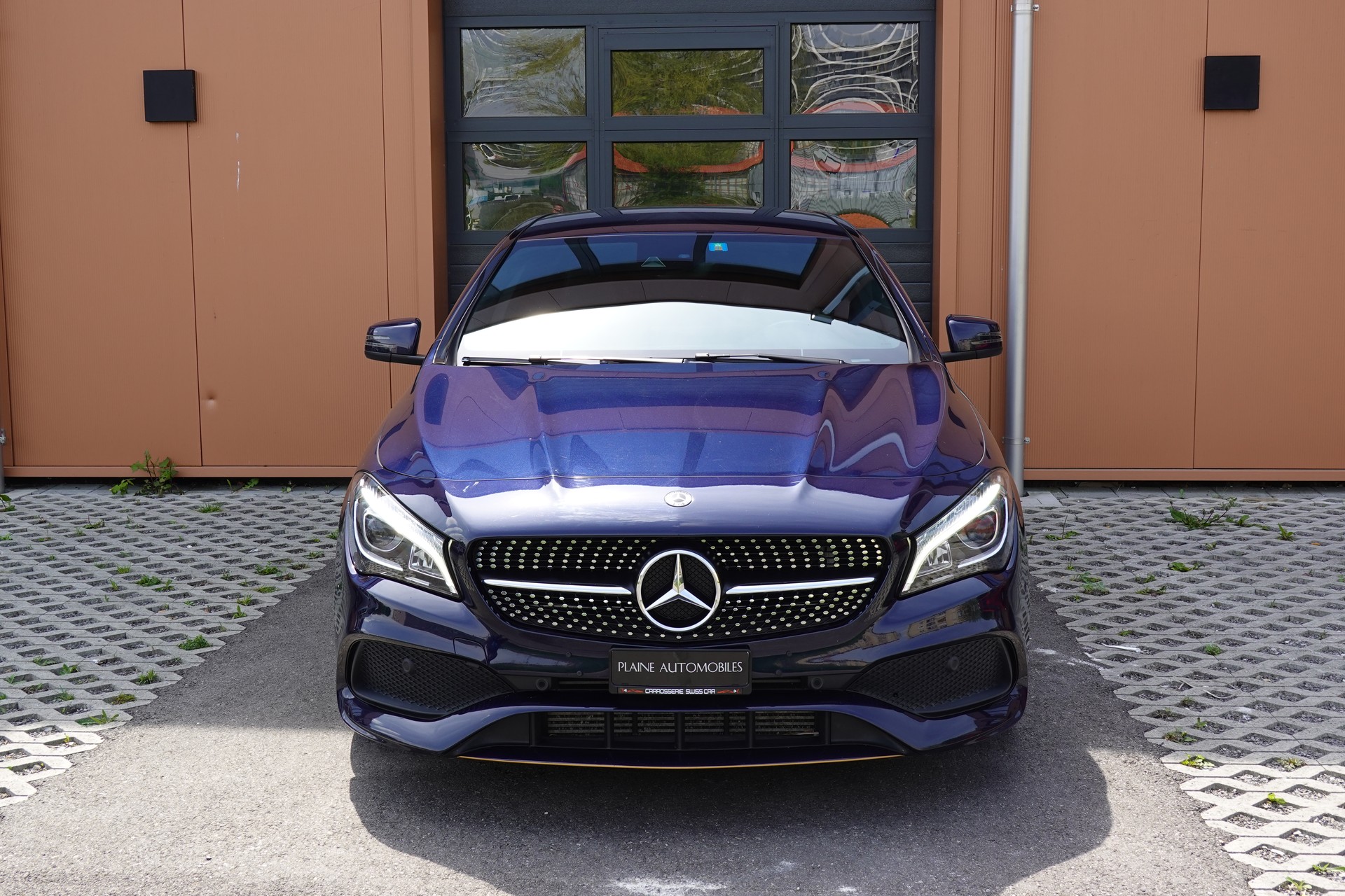MERCEDES-BENZ CLA 220 "Tempomat * Hayon Electrique * GPS * Aide à la conduite" Pack AMG line * Capteur Parking avant et arrière *-image-1