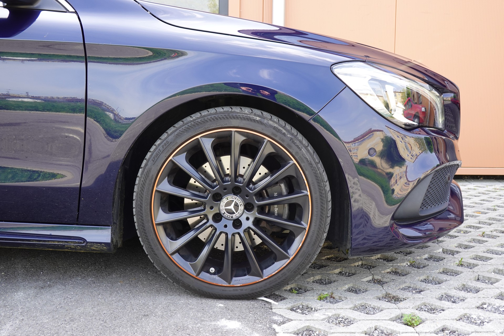 MERCEDES-BENZ CLA 220 "Tempomat * Hayon Electrique * GPS * Aide à la conduite" Pack AMG line * Capteur Parking avant et arrière *-image-4