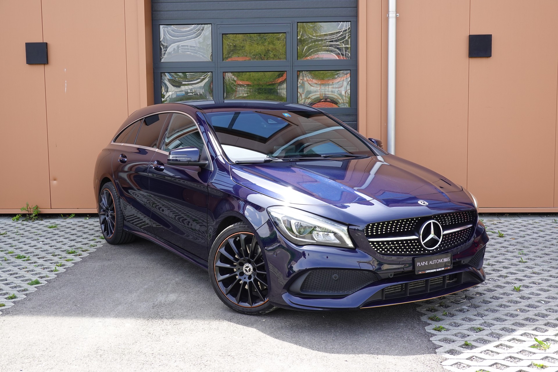 MERCEDES-BENZ CLA 220 "Tempomat * Hayon Electrique * GPS * Aide à la conduite" Pack AMG line * Capteur Parking avant et arrière *-image-0
