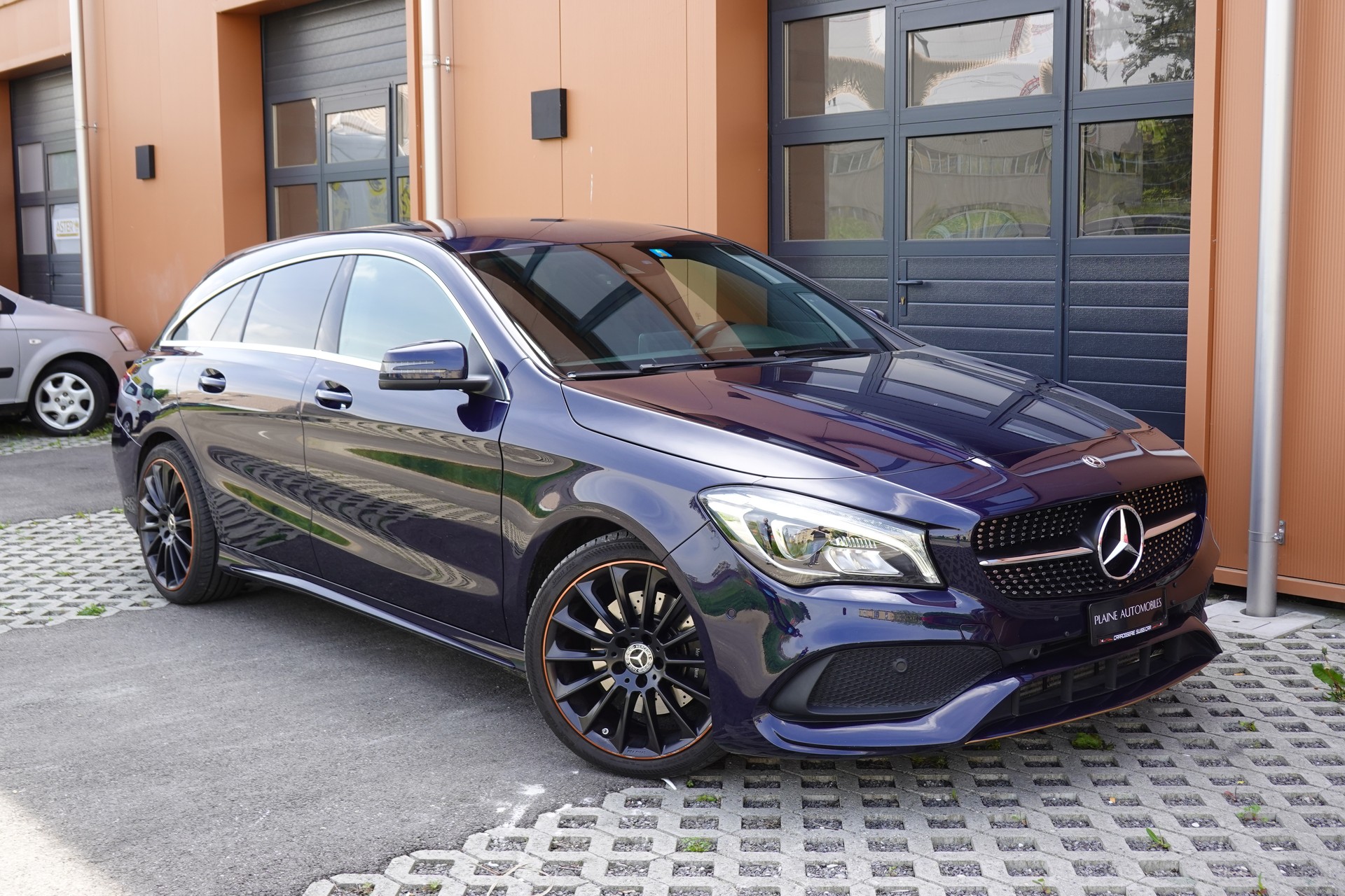 MERCEDES-BENZ CLA 220 "Tempomat * Hayon Electrique * GPS * Aide à la conduite" Pack AMG line * Capteur Parking avant et arrière *-image-6