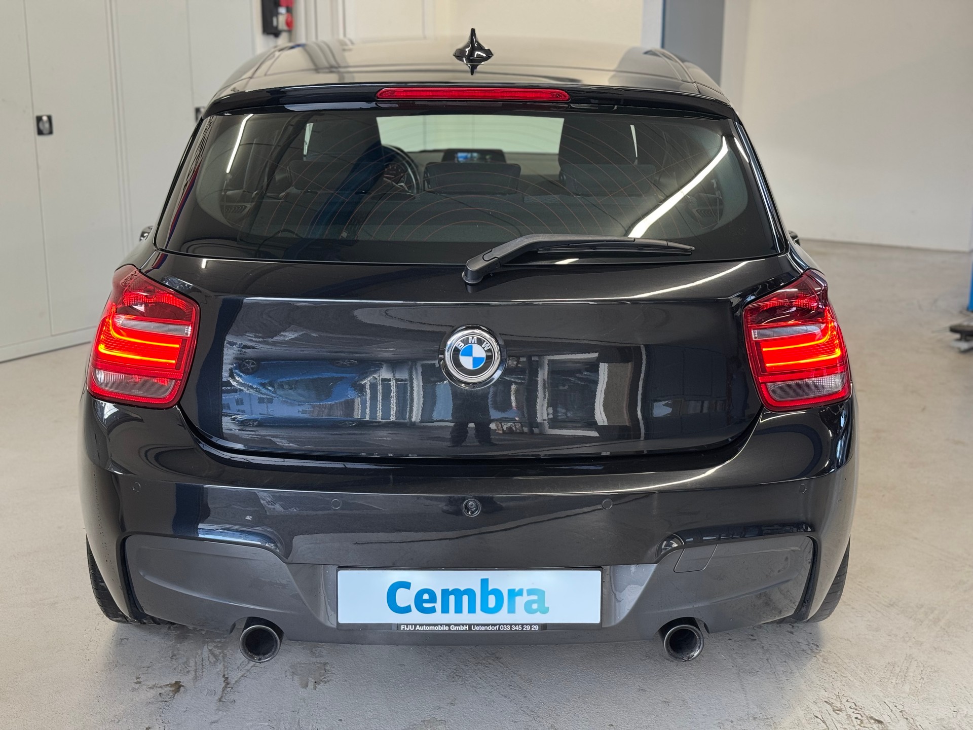 BMW M135i xDrive Steptronic-image-4