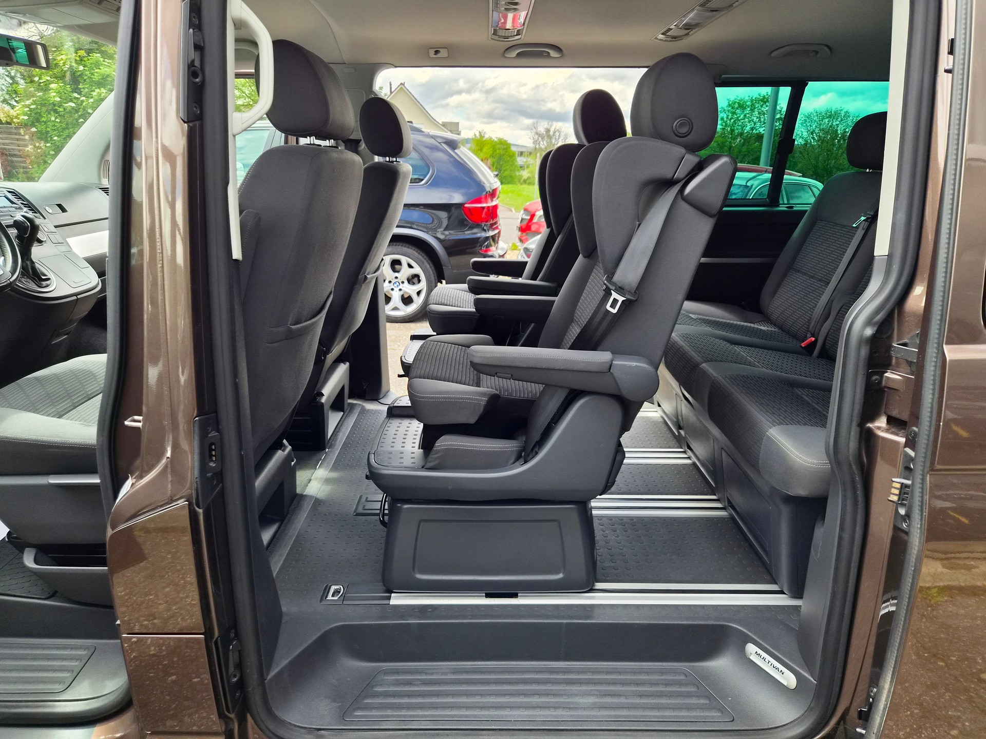 VW T5 Multivan 2.0 Bi-TDI CR Comfortline 4Motion DSG-image-8