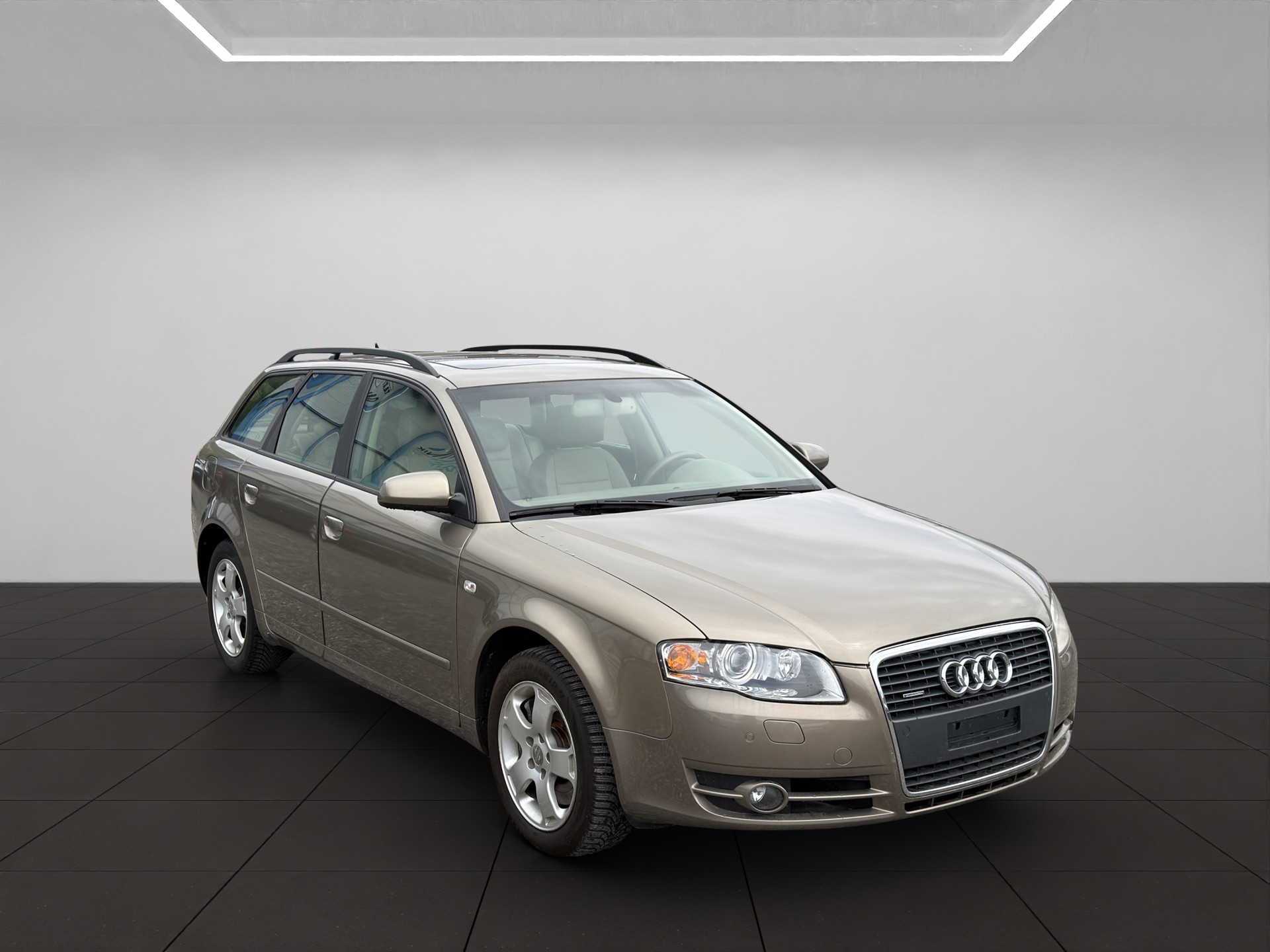 AUDI A4 Avant 2.0 Turbo FSI quattro