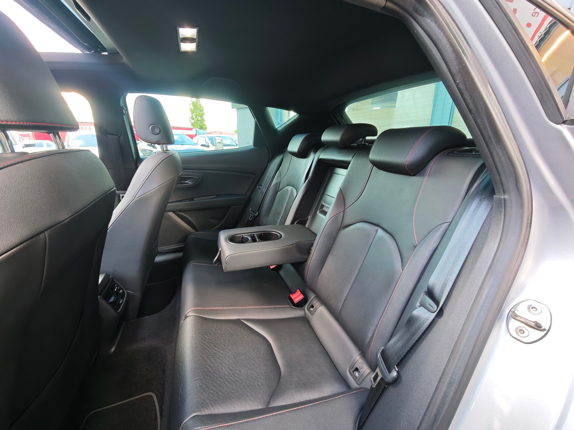 SEAT Leon 1.5 TSI EVO SWISS FR DSG-image-14