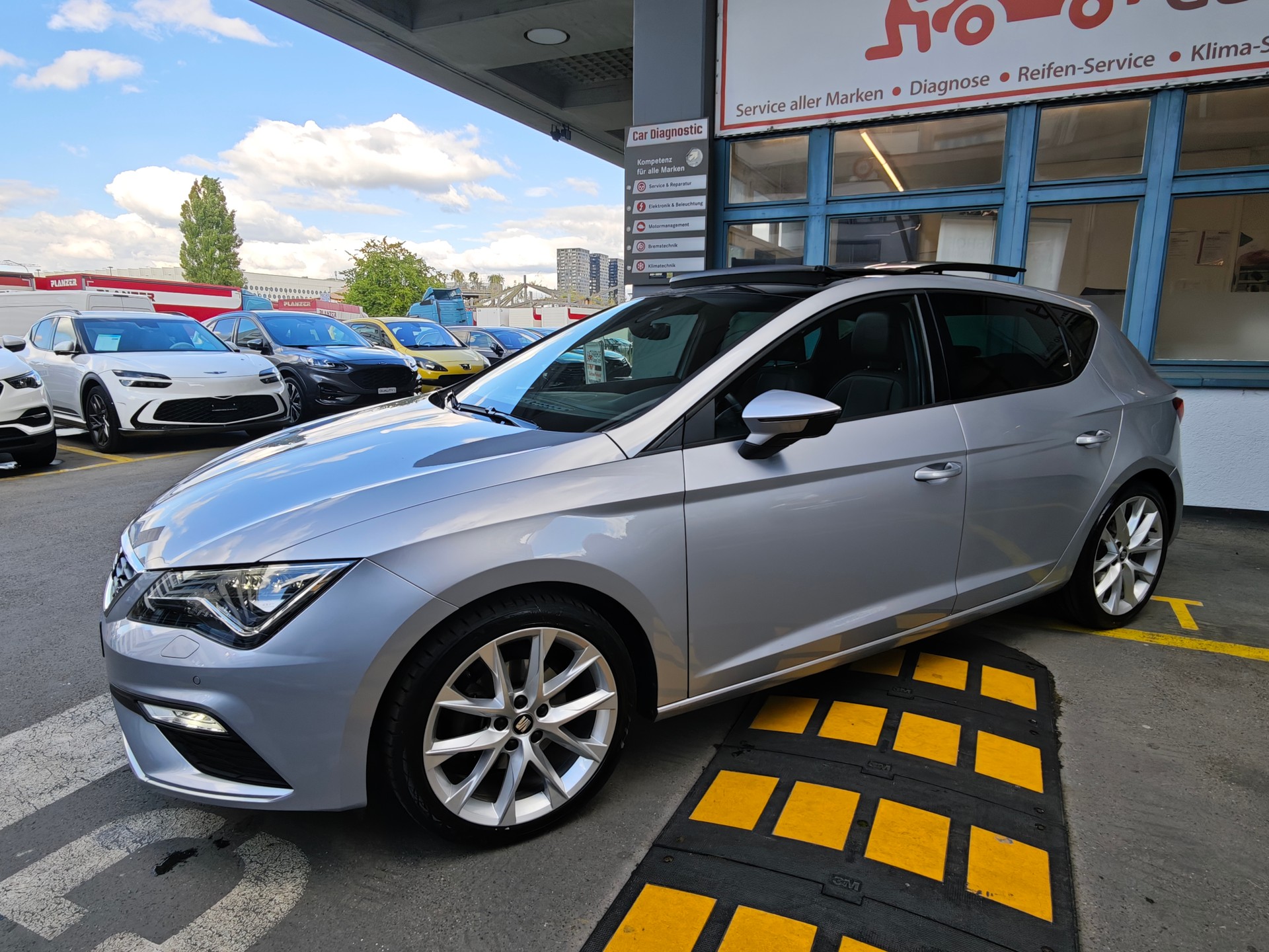 SEAT Leon 1.5 TSI EVO SWISS FR DSG-image-9