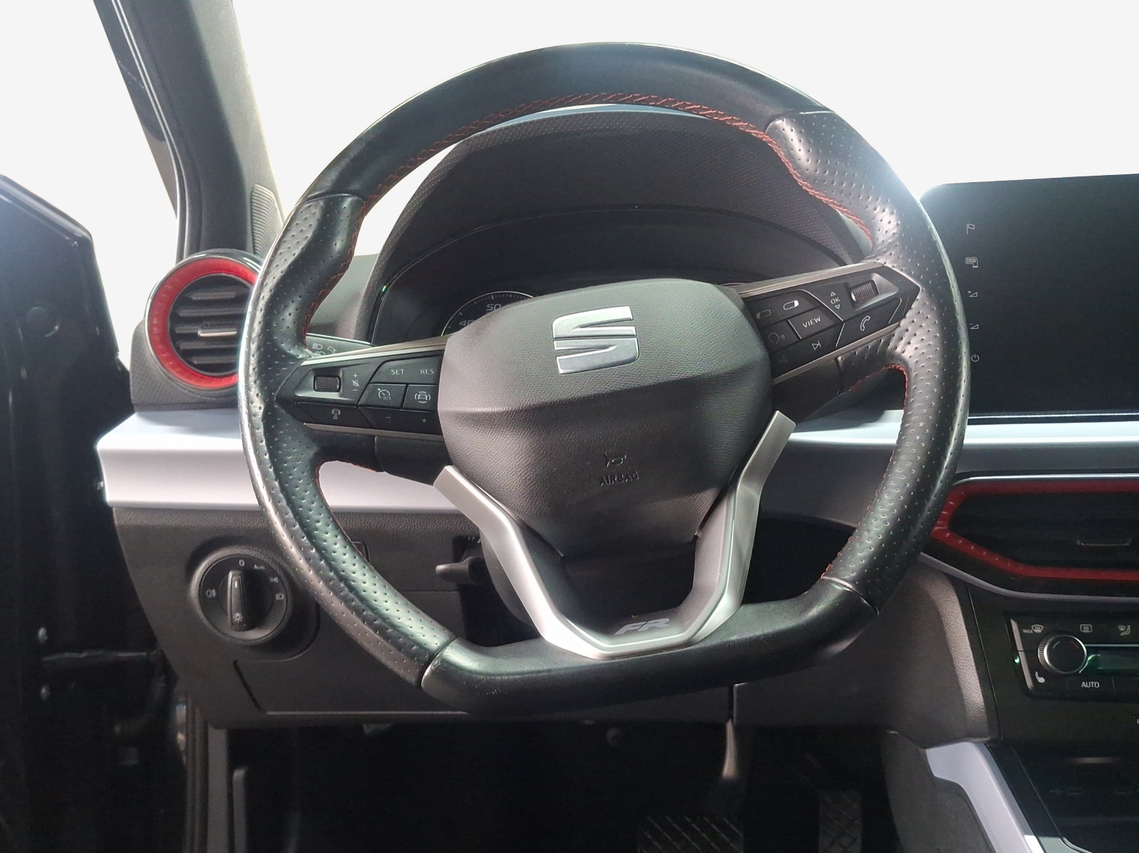 SEAT Arona 1.0 TSI Eco Hola FR DSG-image-9