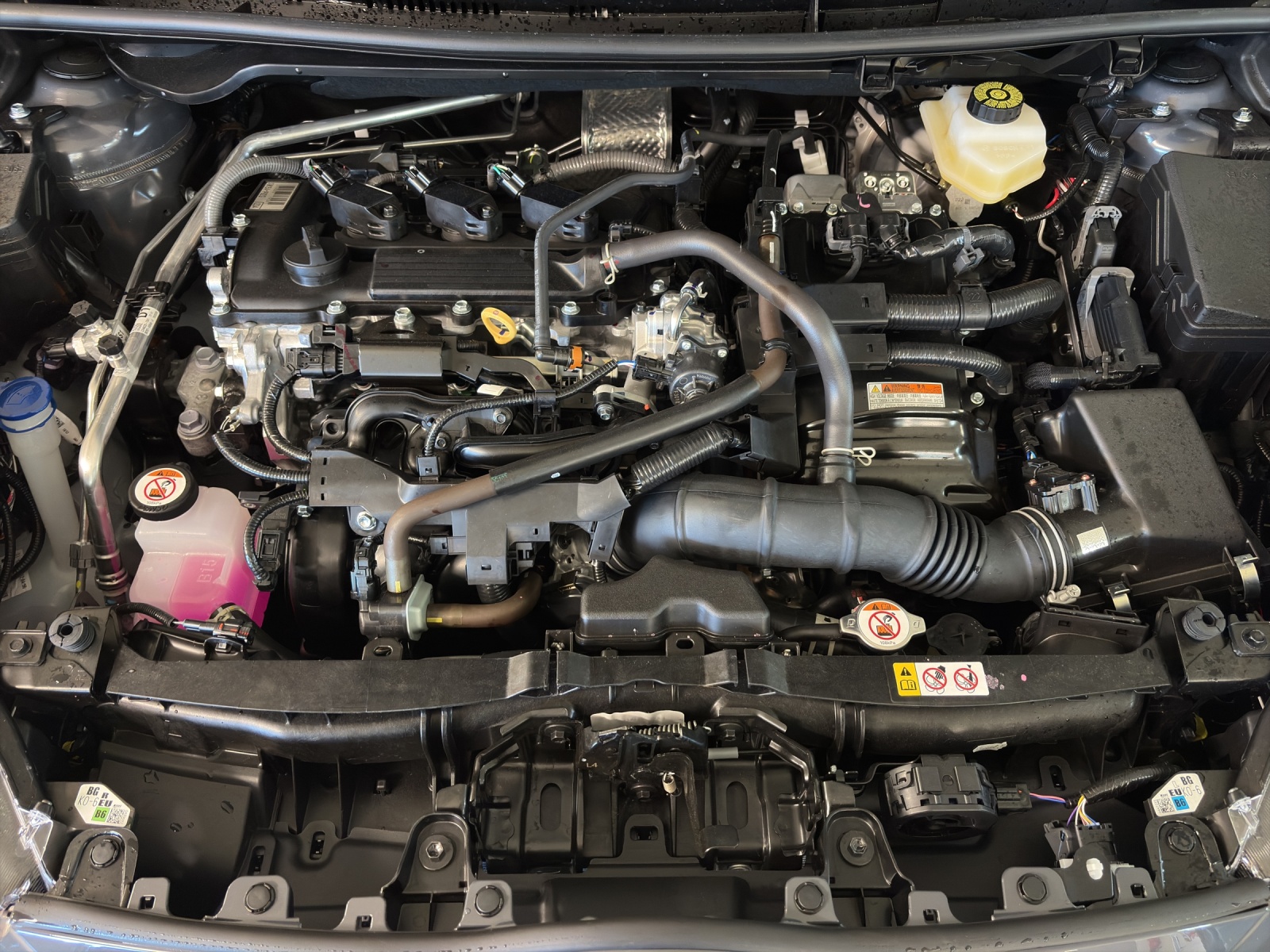 MAZDA 2 Hybrid Centre-line-image-17