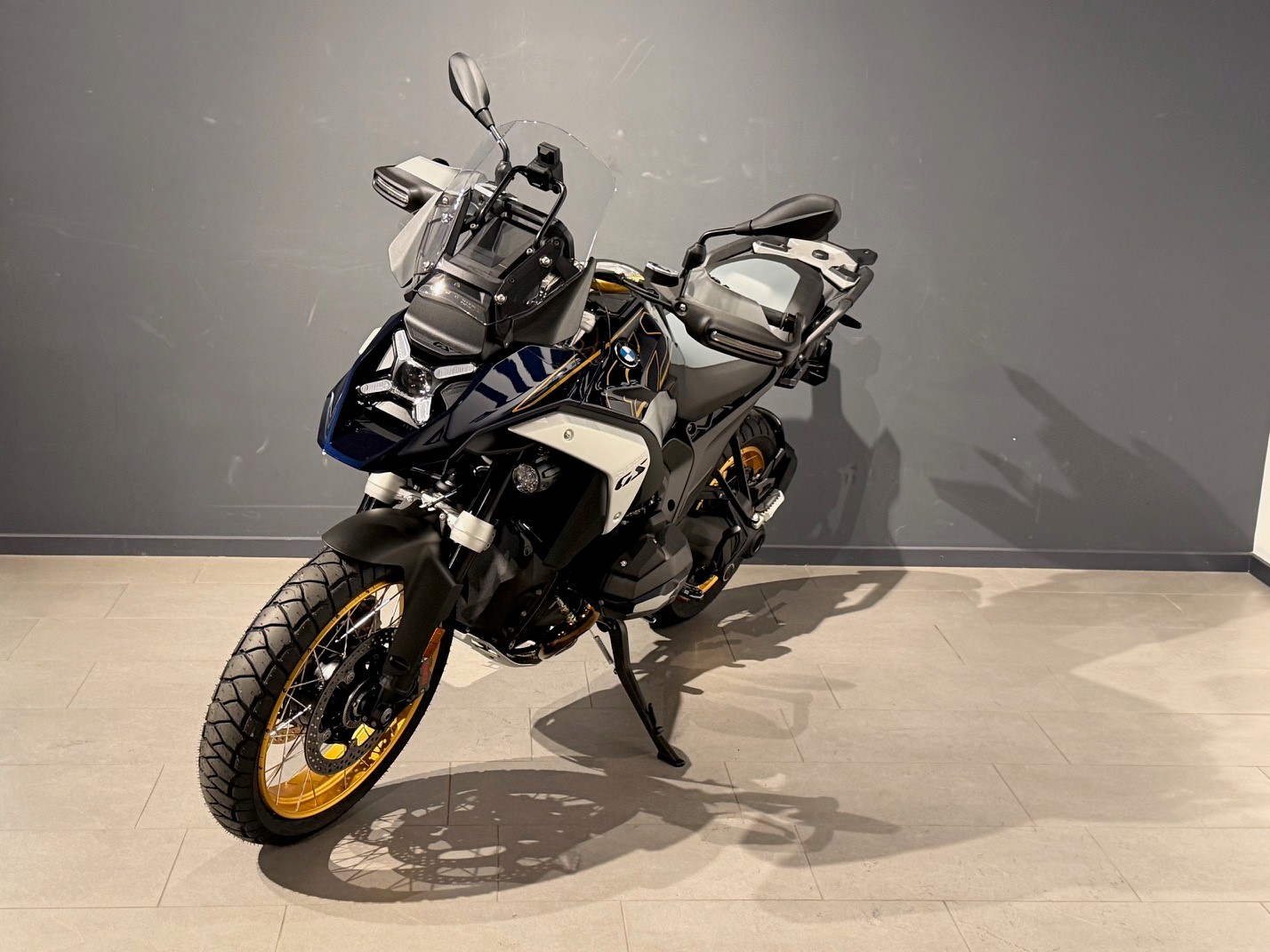 BMW R 1300 GS ! Boxer Prämie ! 1500.--showroom-element-2