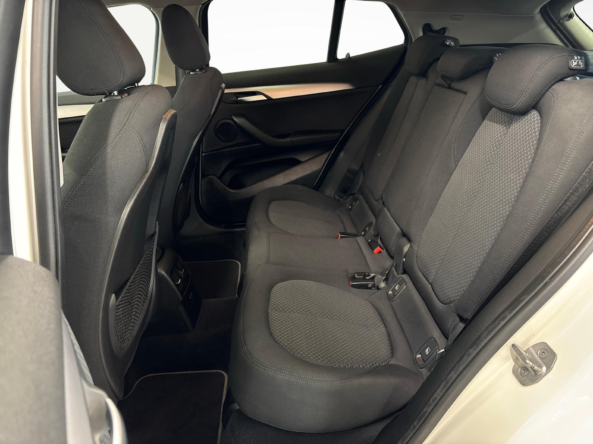 BMW X2 18d xDrive-image-9