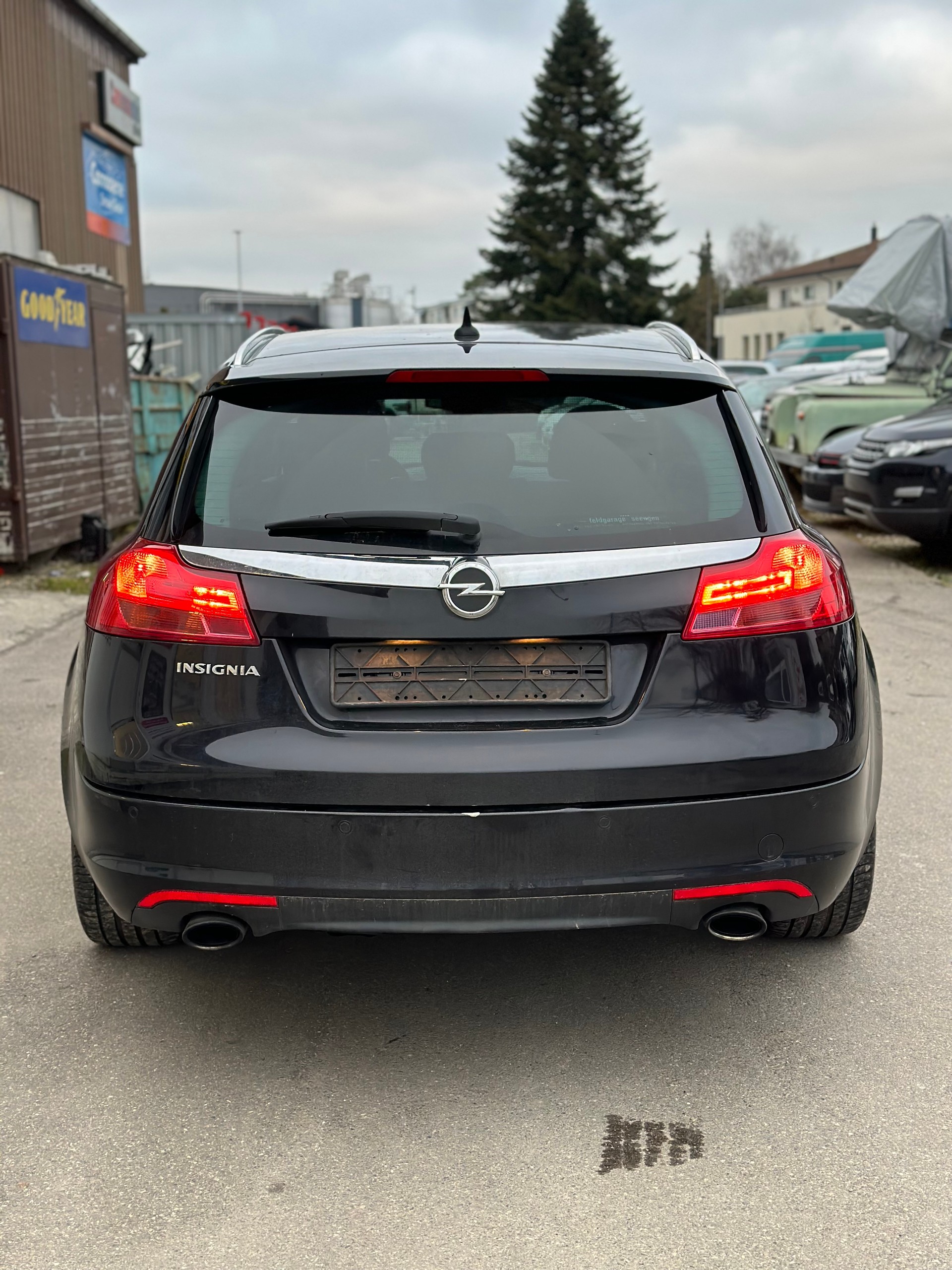 OPEL Insignia Sports Tourer 2.0 Turbo Cosmo-image-2