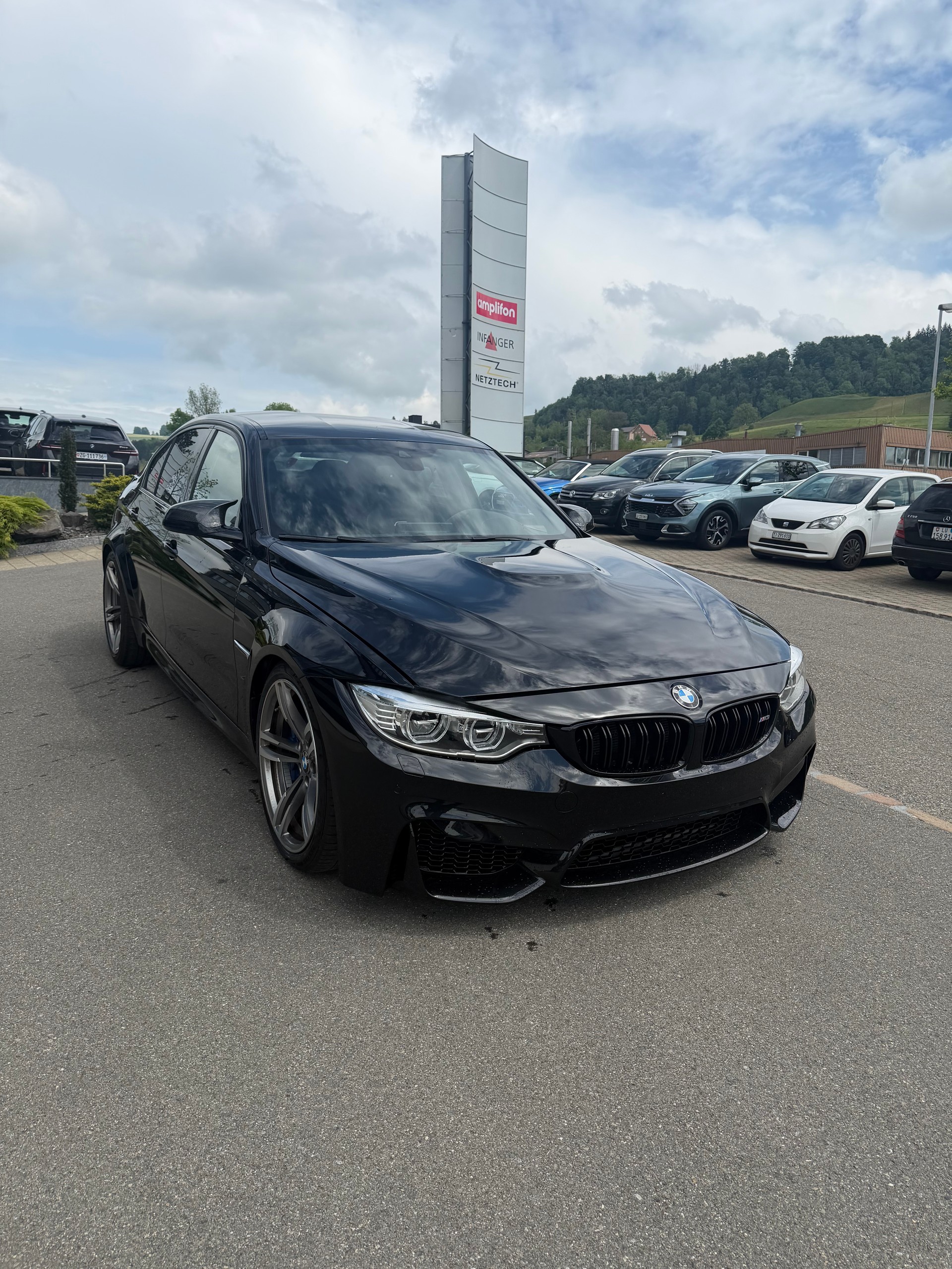 BMW M3-image-1