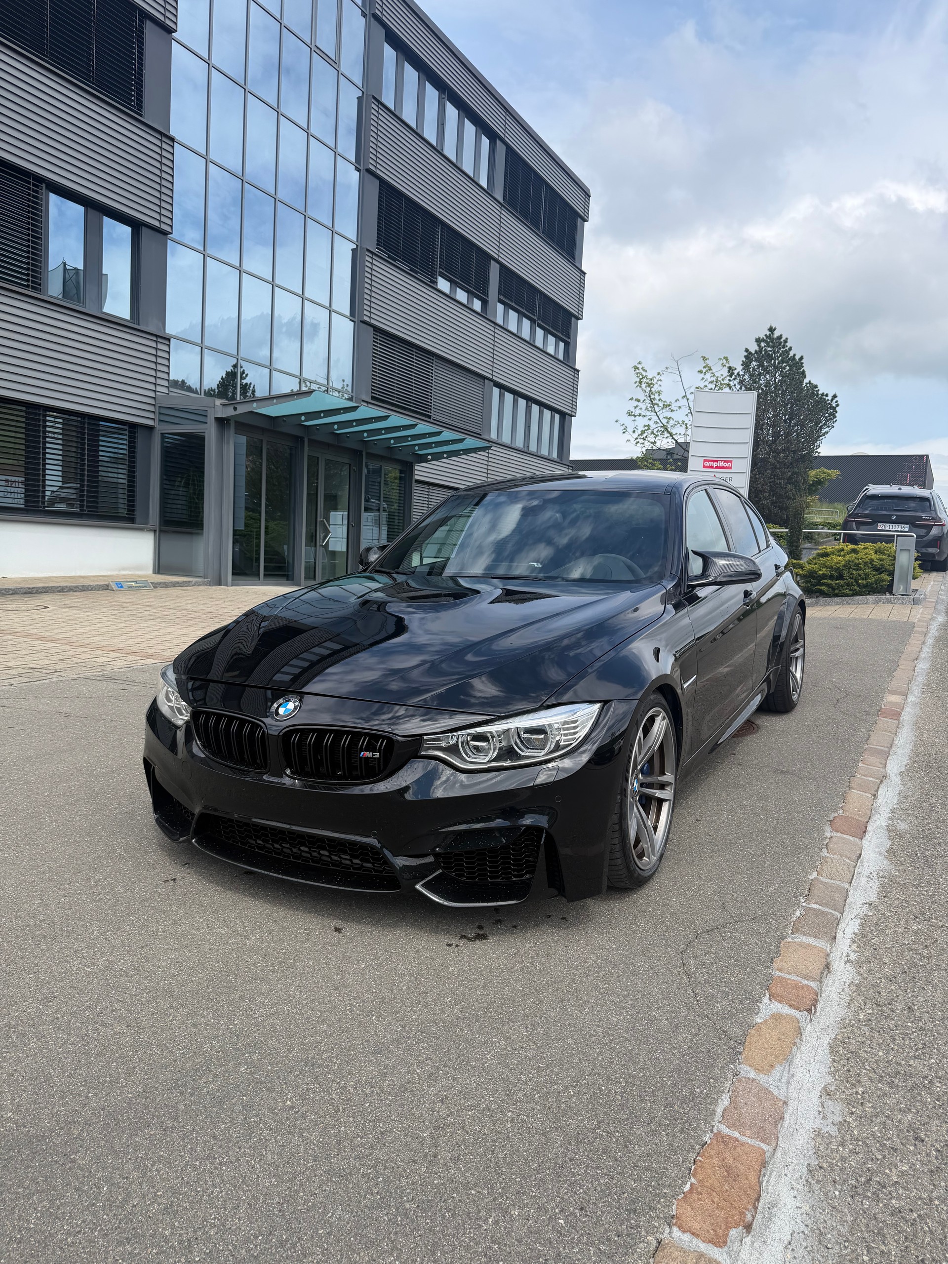 BMW M3-image-0