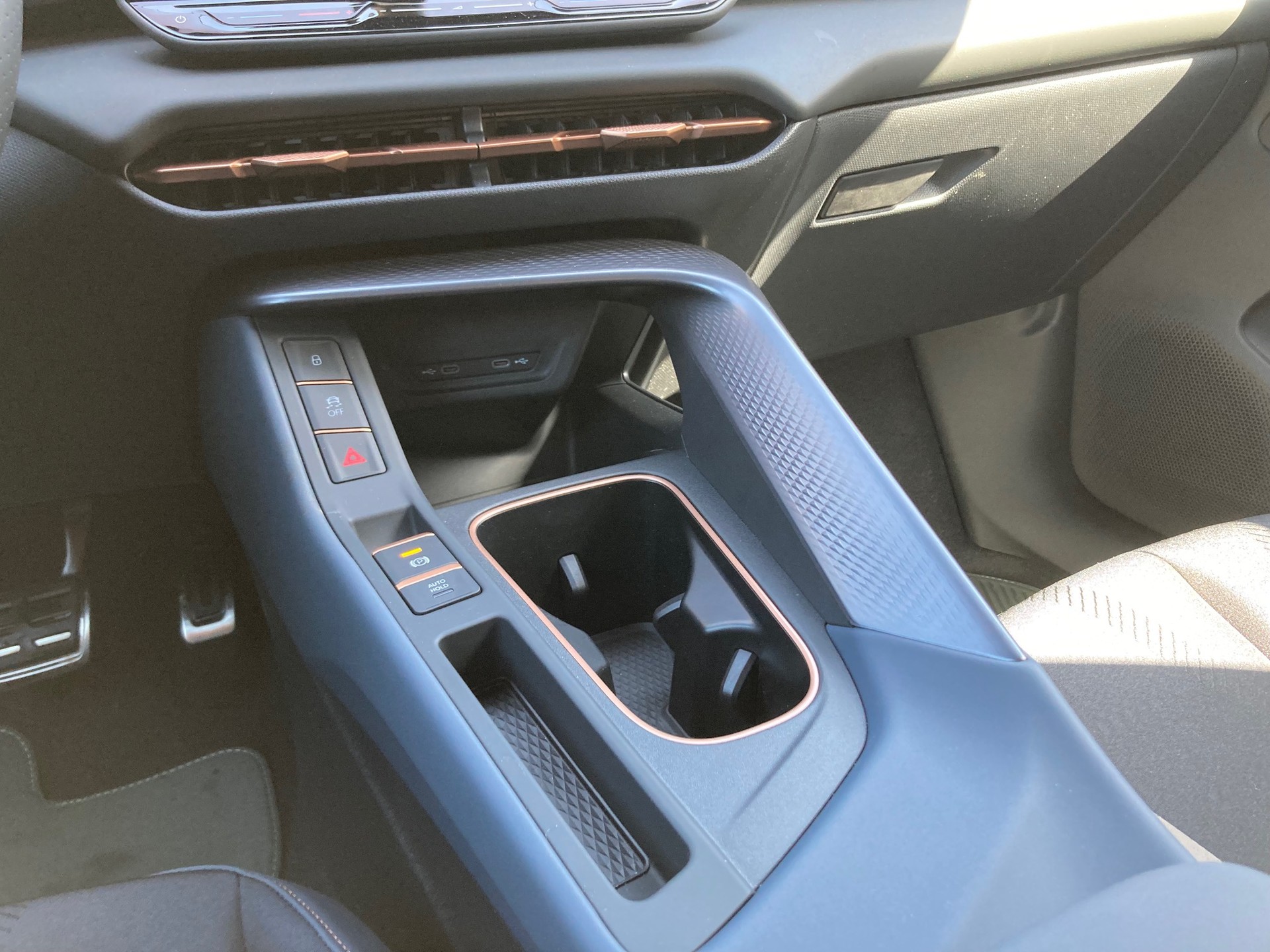 CUPRA Terramar 2.0TSI DSG 4D VZ-image-13