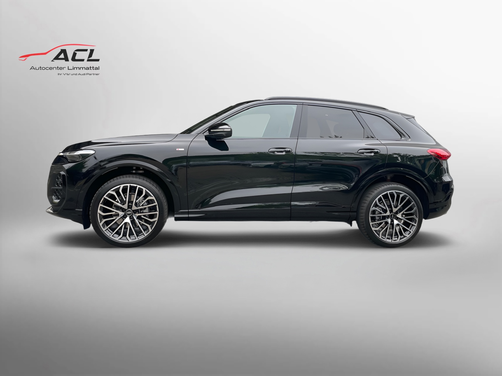 AUDI Q5 TFSI quatto 150 kW S-tronic-image-2
