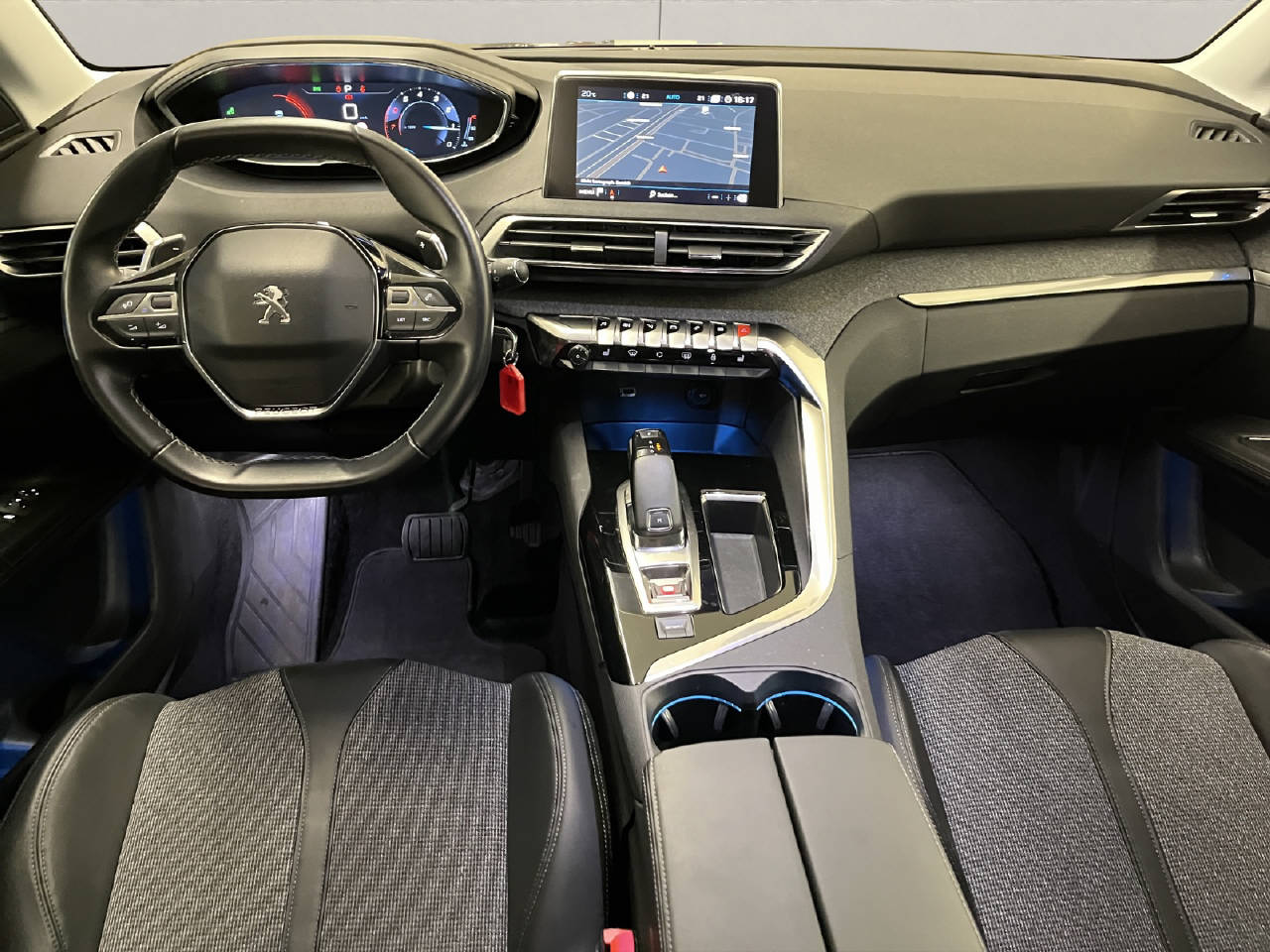 PEUGEOT 3008 1.6 THP Allure-image-5