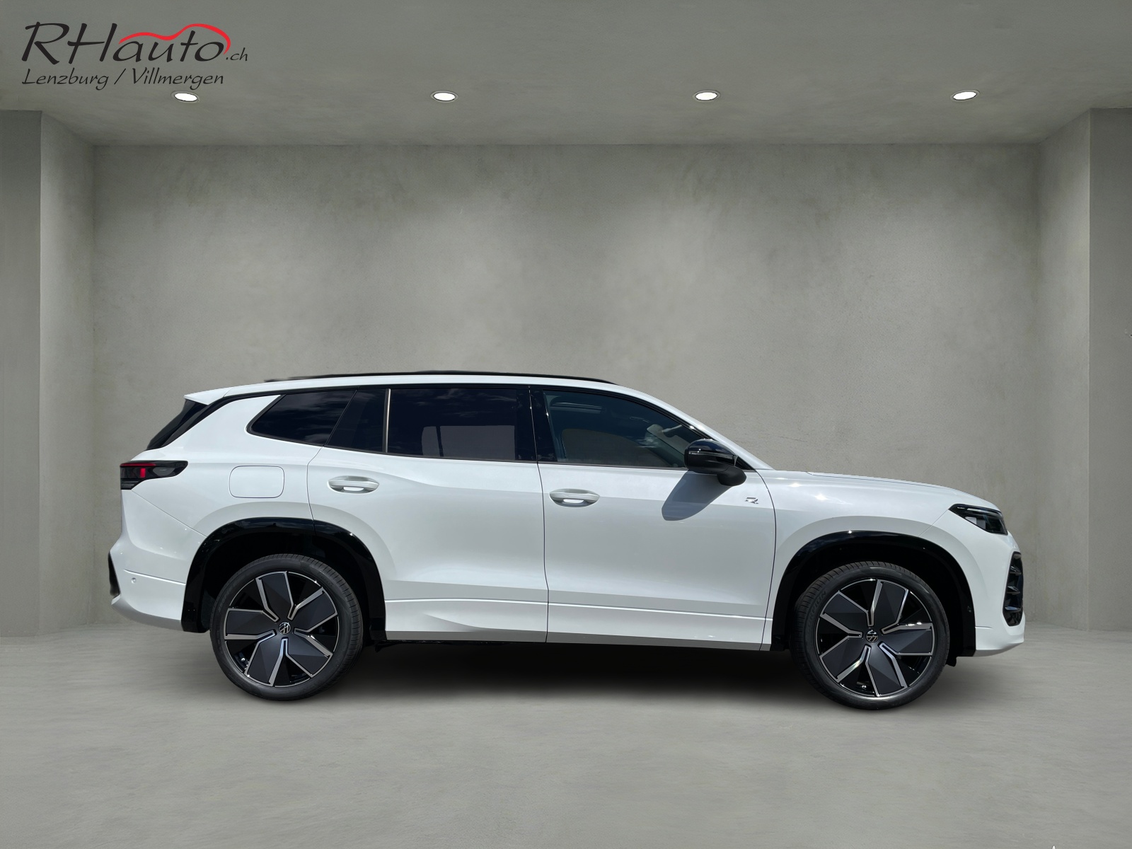 VW Tayron 2.0 TDI UNITED R-Line DSG 4motion-image-2