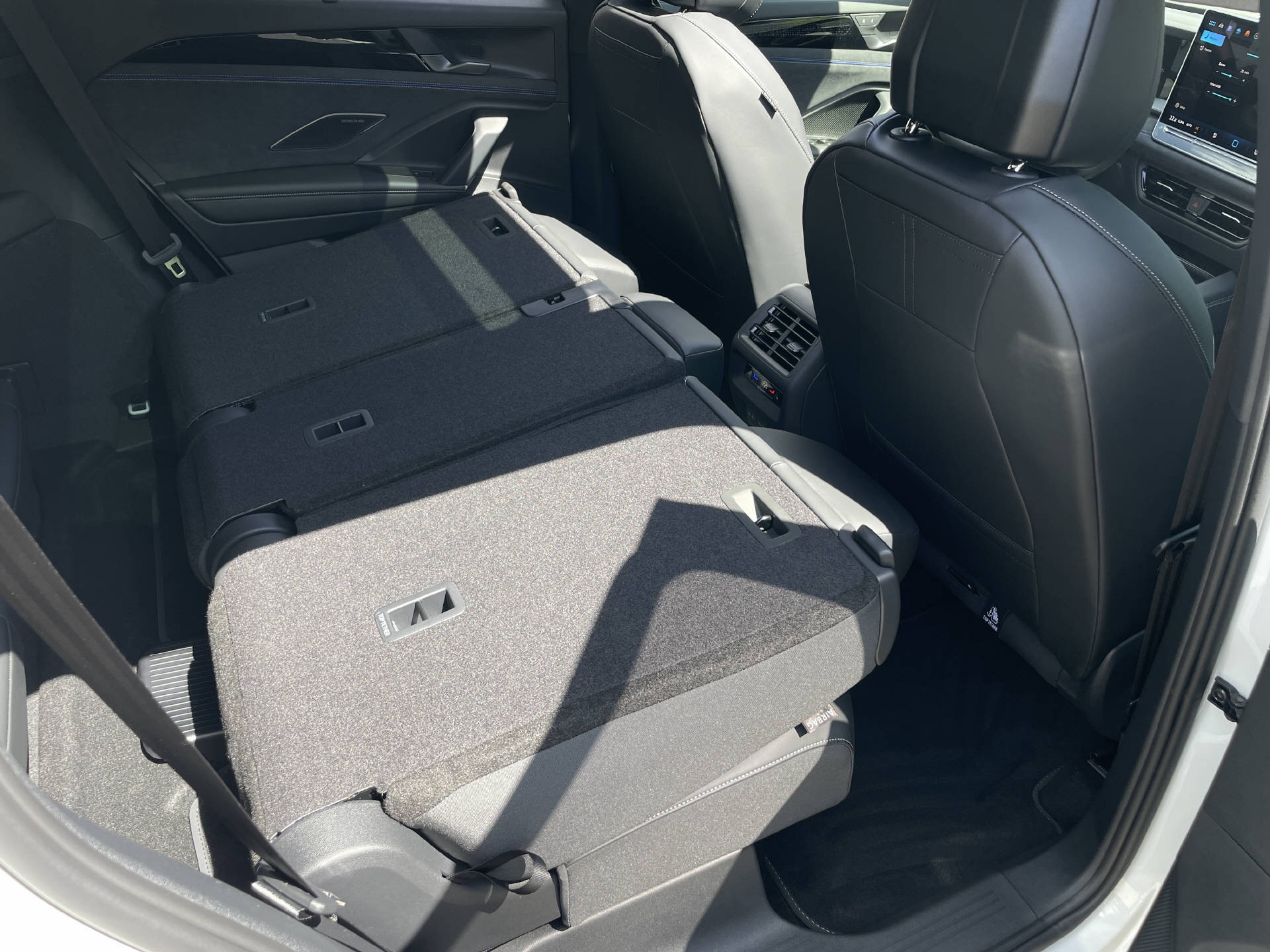 VW Tayron 2.0 TDI UNITED R-Line DSG 4motion-image-20