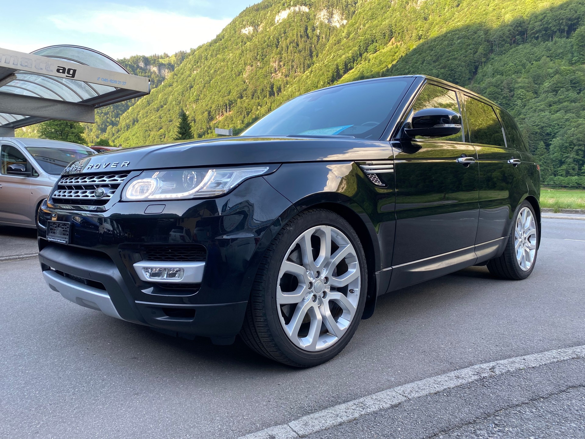LAND ROVER Range Rover Sport 3.0 SDV6 HSE Dynamic 007 Edition Automatic-image-1