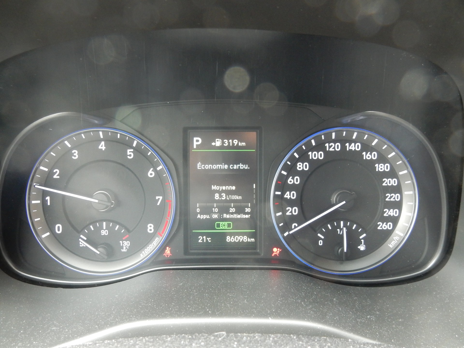 HYUNDAI Kona 1.6 T-GDi Launch Plus 4WD DCT-image-7