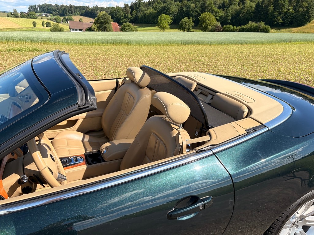 JAGUAR XK Convertible 4.2 V8-image-15