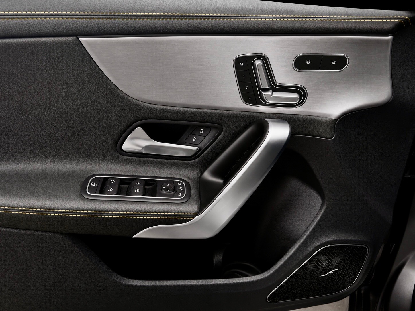 MERCEDES-BENZ A 45 S AMG 4Matic+ Edition 1 Speedshift-image-10