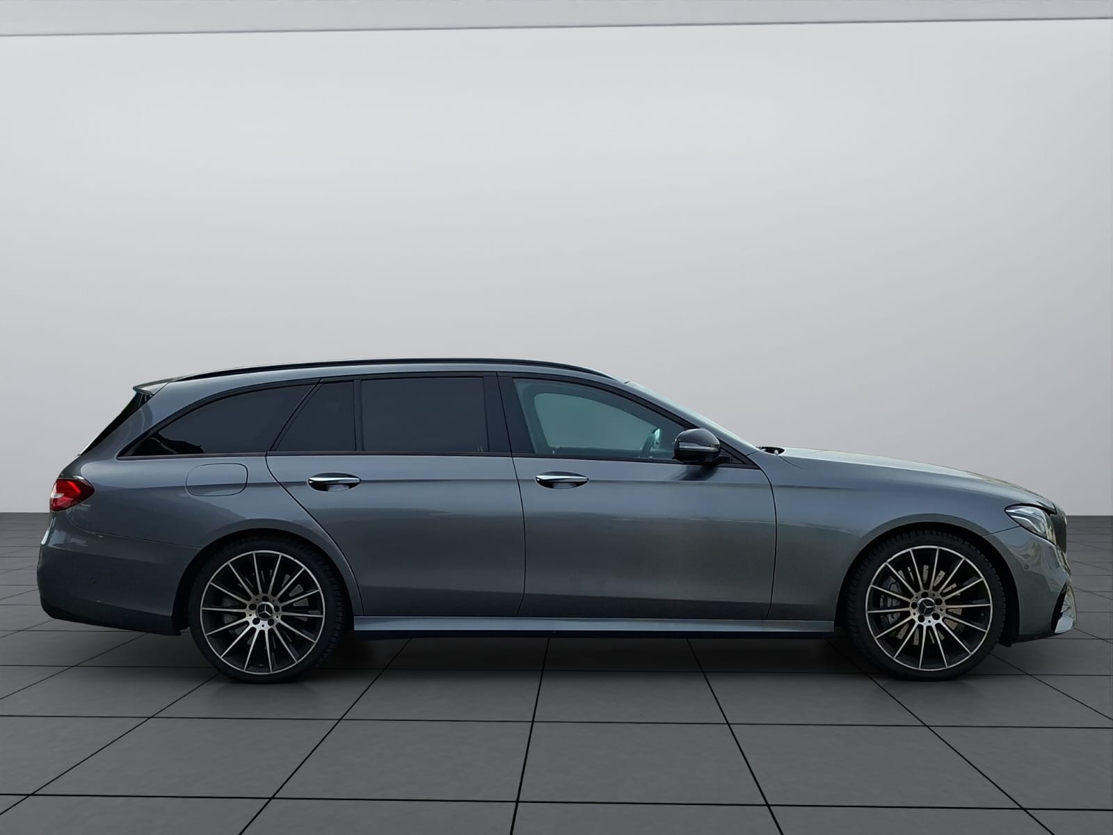 MERCEDES-BENZ E 43 AMG 4 Matic 9G-Tronic-image-7