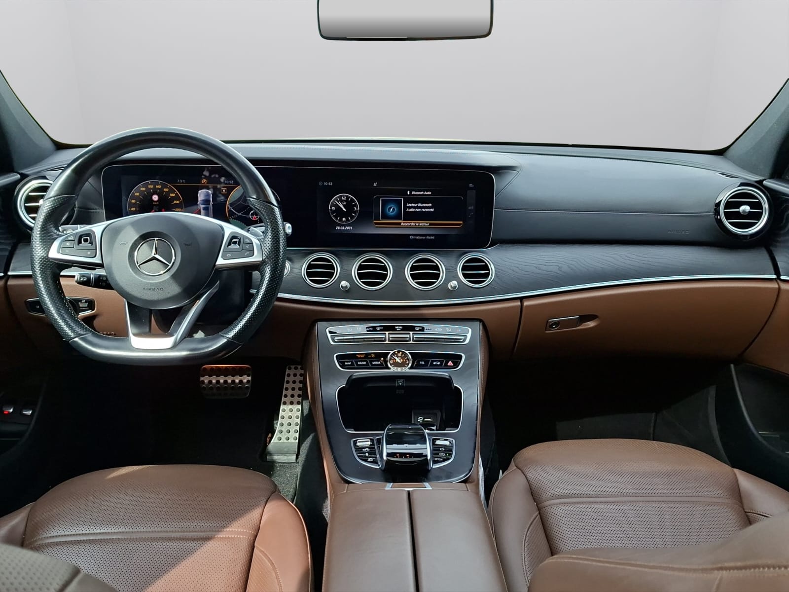 MERCEDES-BENZ E 43 AMG 4 Matic 9G-Tronic-image-13