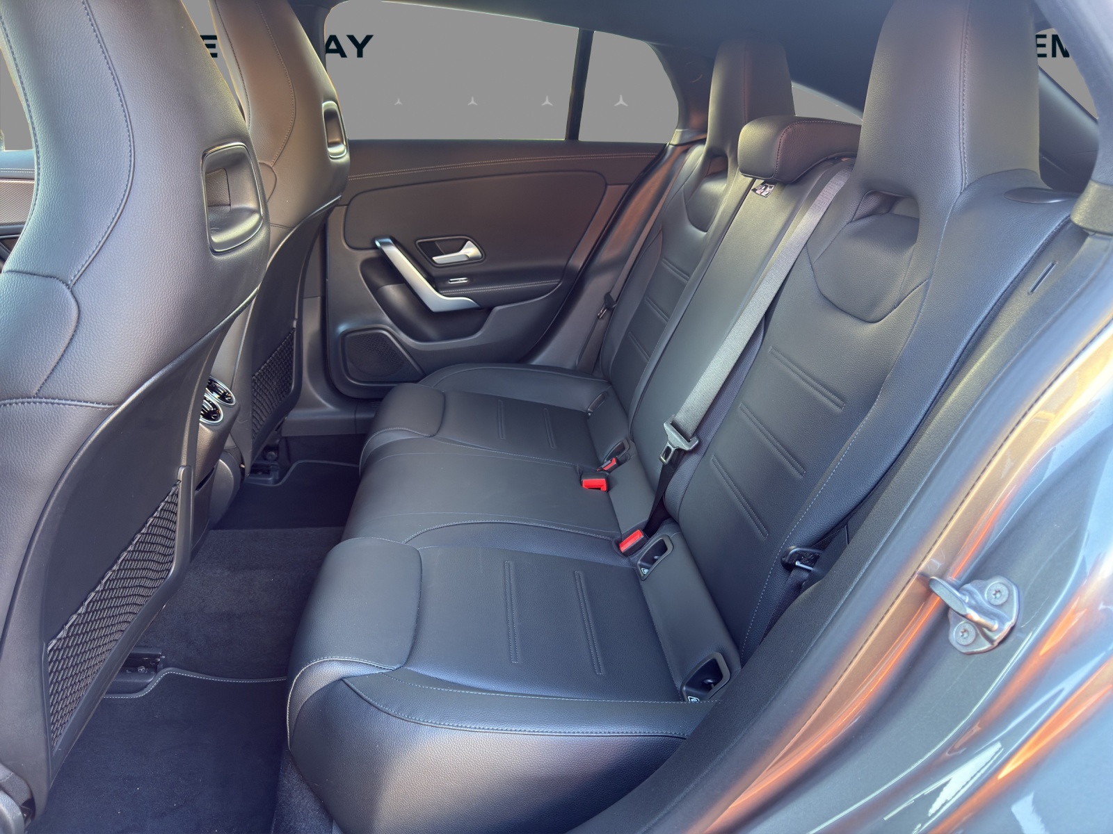 MERCEDES-BENZ CLA Shooting Brake 180 7G-DCT Progressive-image-12