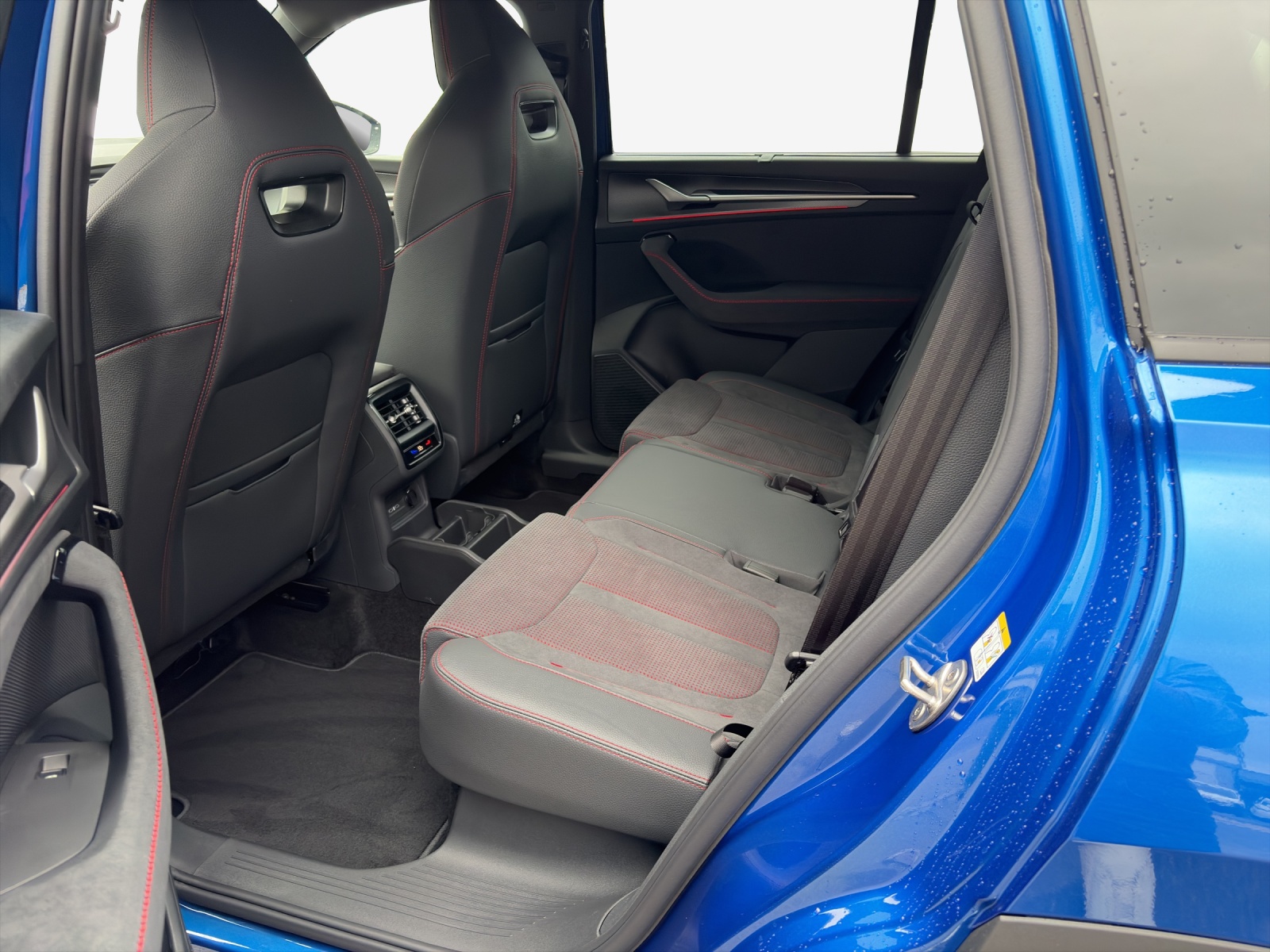 SKODA Kodiaq 2.0 TSI RS 4x4-image-11